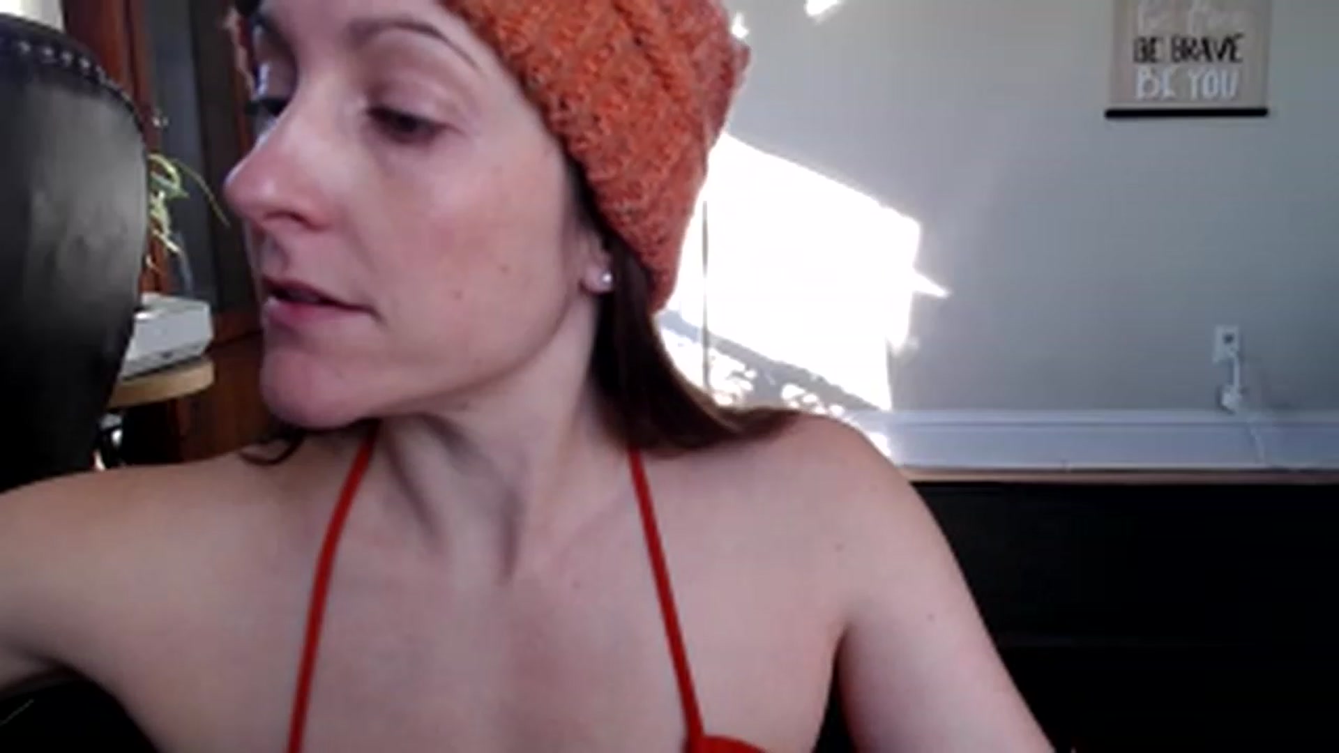 Gallery image thumbnail from FarmGirl__'s myfreecams stream on, 12/01/2022, 15:46 image 7 of 20