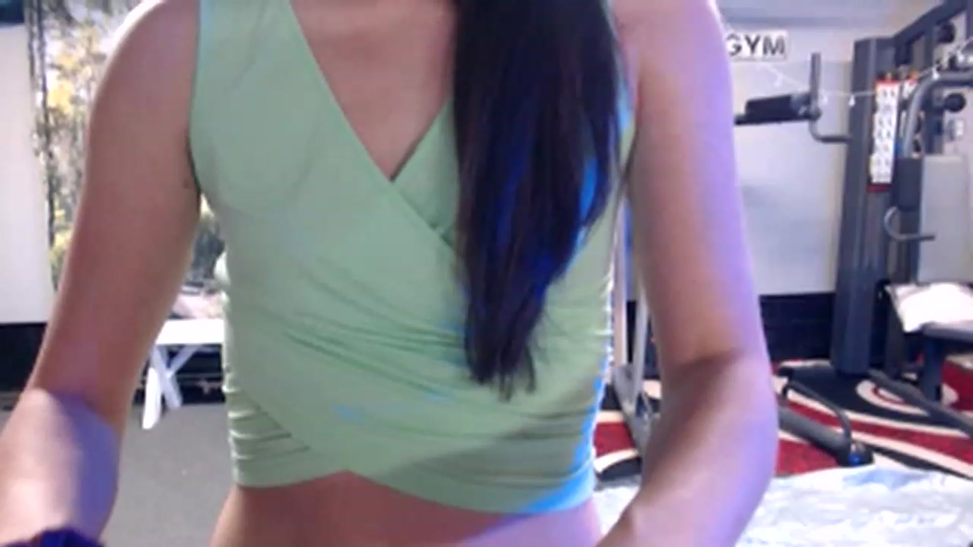 Gallery image thumbnail from FarmGirl__'s myfreecams stream on, 12/01/2022, 19:33 image 13 of 20