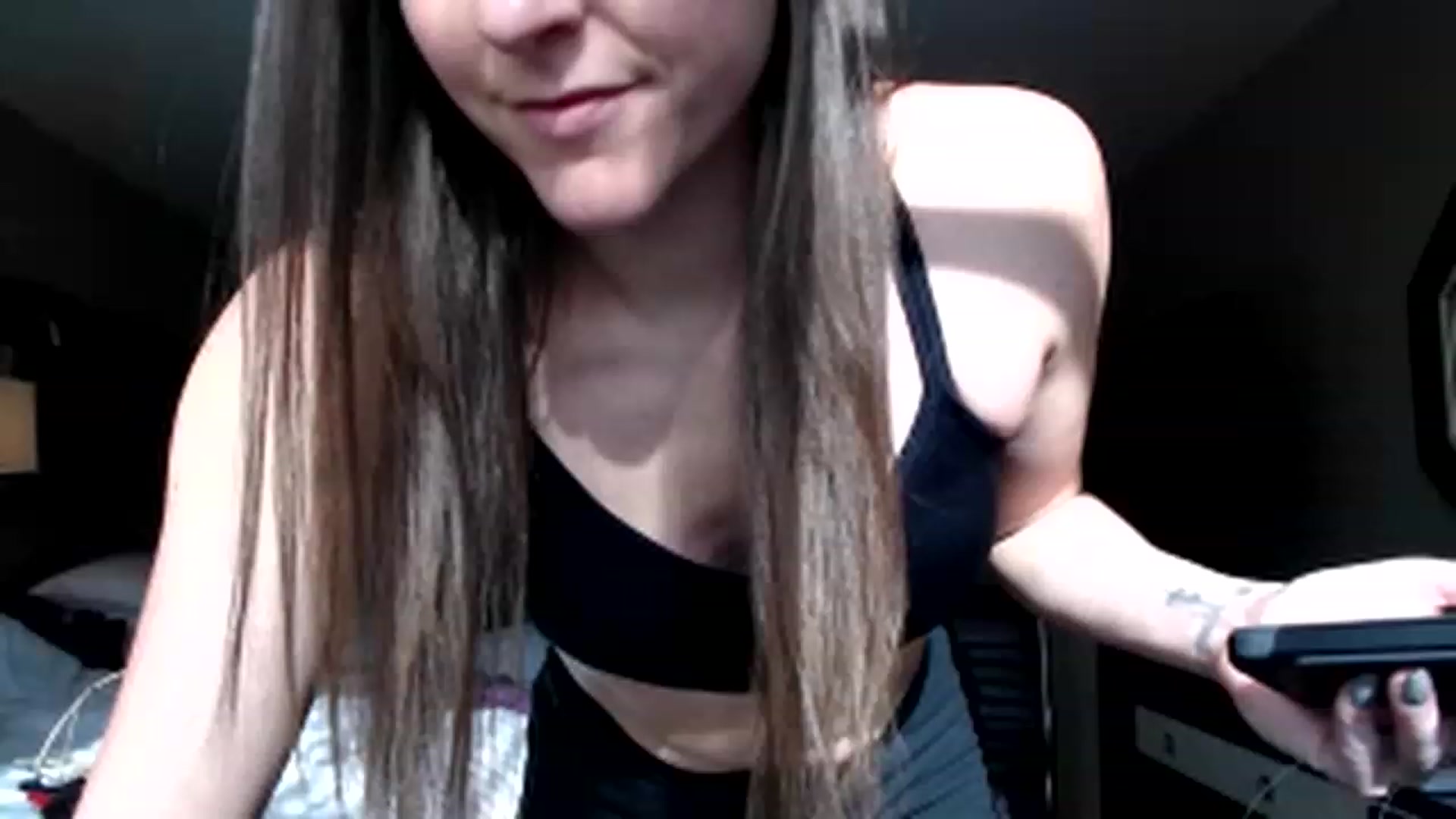 Gallery image thumbnail from FarmGirl__'s myfreecams stream on, 12/03/2022, 17:35 image 19 of 20