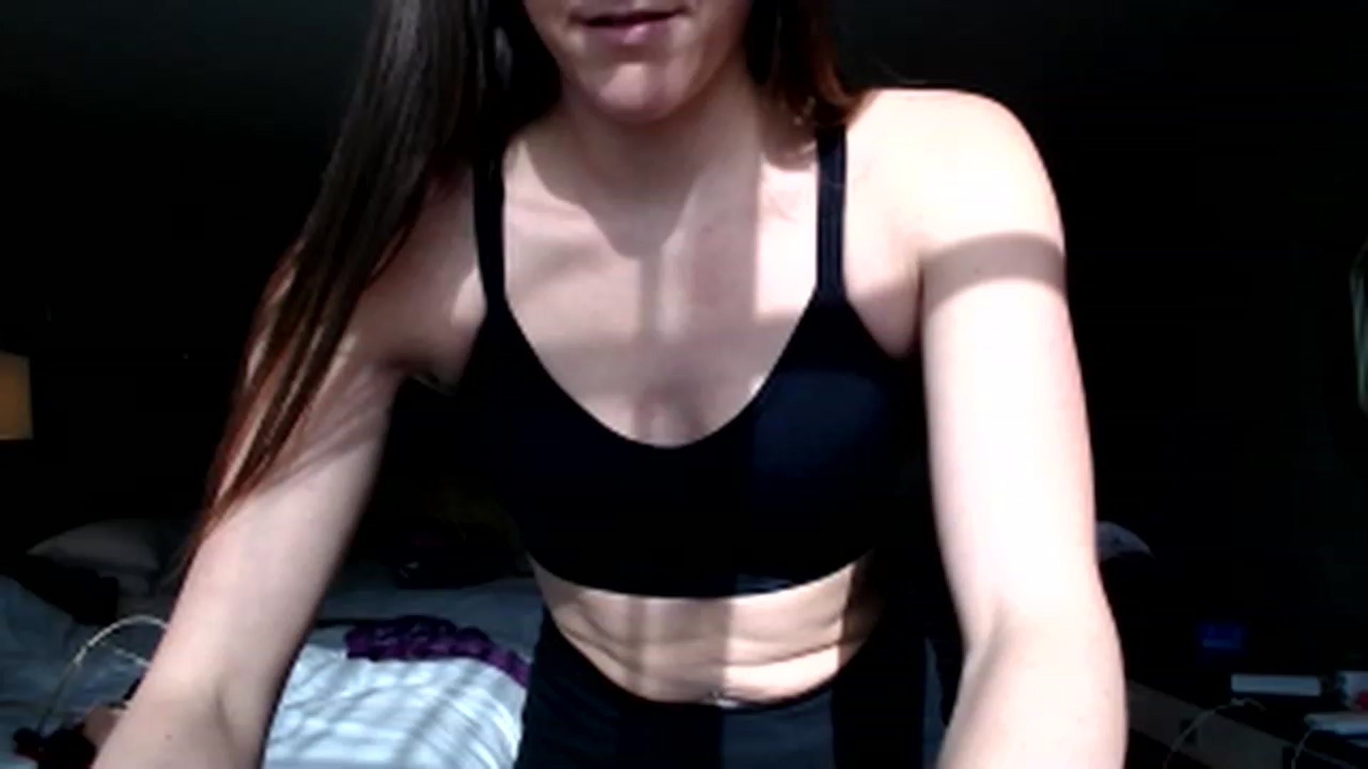 Gallery image thumbnail from FarmGirl__'s myfreecams stream on, 12/03/2022, 17:35 image 16 of 20