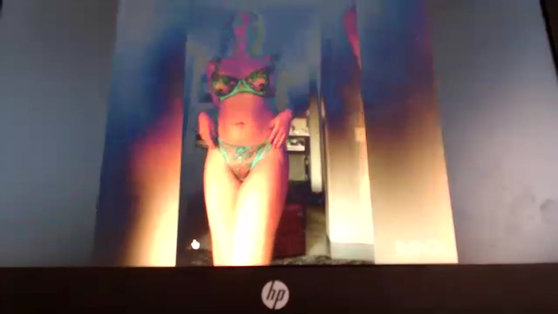 Gallery image thumbnail from FarmGirl__'s myfreecams stream on, 01/05/2023, 16:53 image 5 of 20