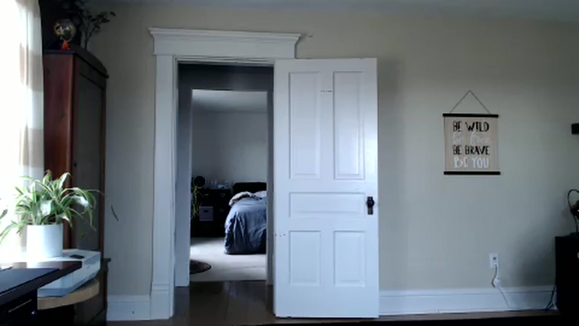 Gallery image thumbnail from FarmGirl__'s myfreecams stream on, 01/05/2023, 17:13 image 9 of 20