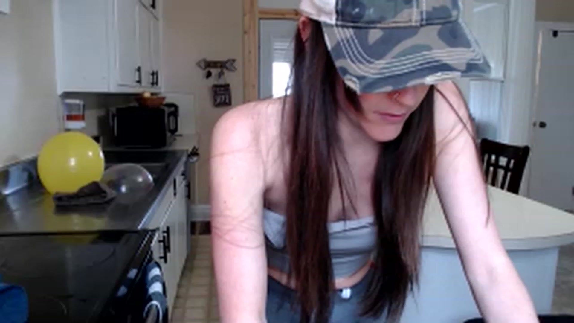 Gallery image thumbnail from FarmGirl__'s myfreecams stream on, 01/09/2023, 17:19 image 1 of 20