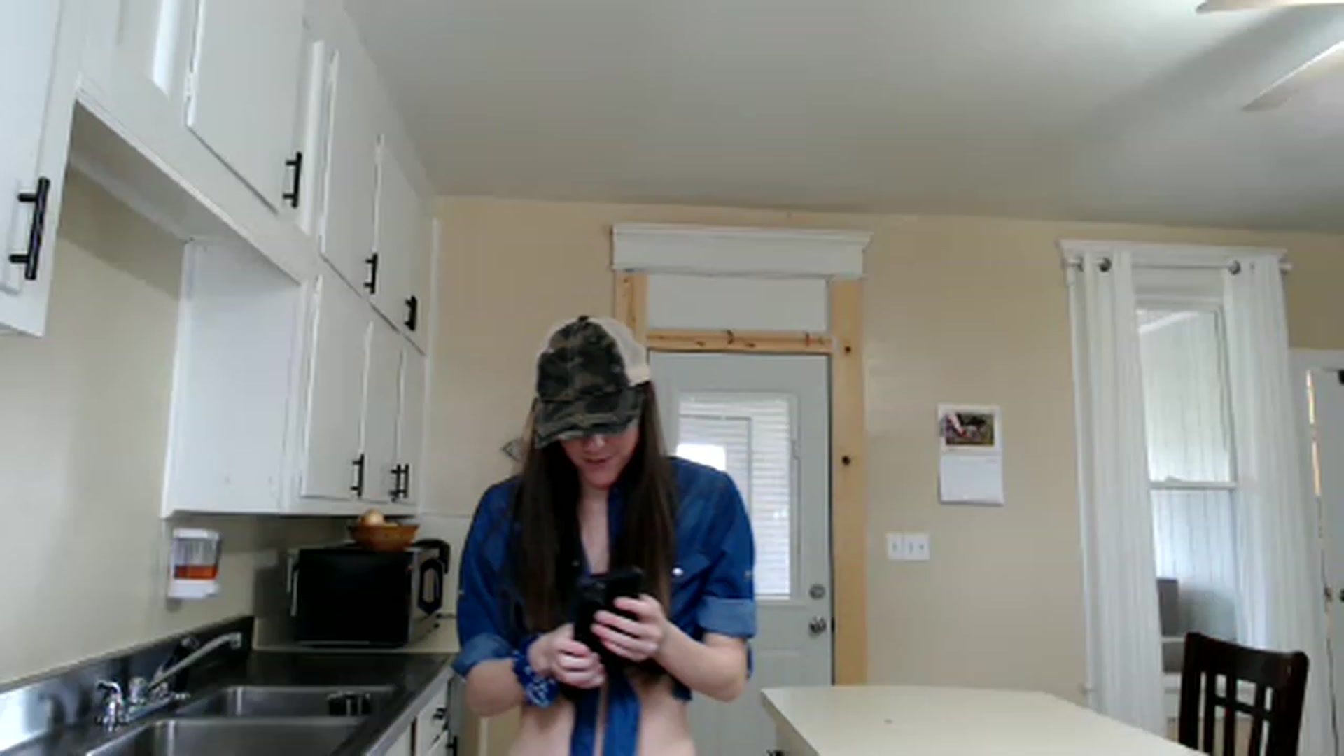 Gallery image thumbnail from FarmGirl__'s myfreecams stream on, 01/09/2023, 17:55 image 3 of 20