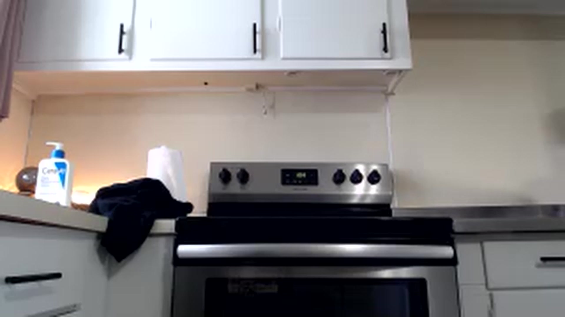 Gallery image thumbnail from FarmGirl__'s myfreecams stream on, 01/16/2023, 16:28 image 9 of 20