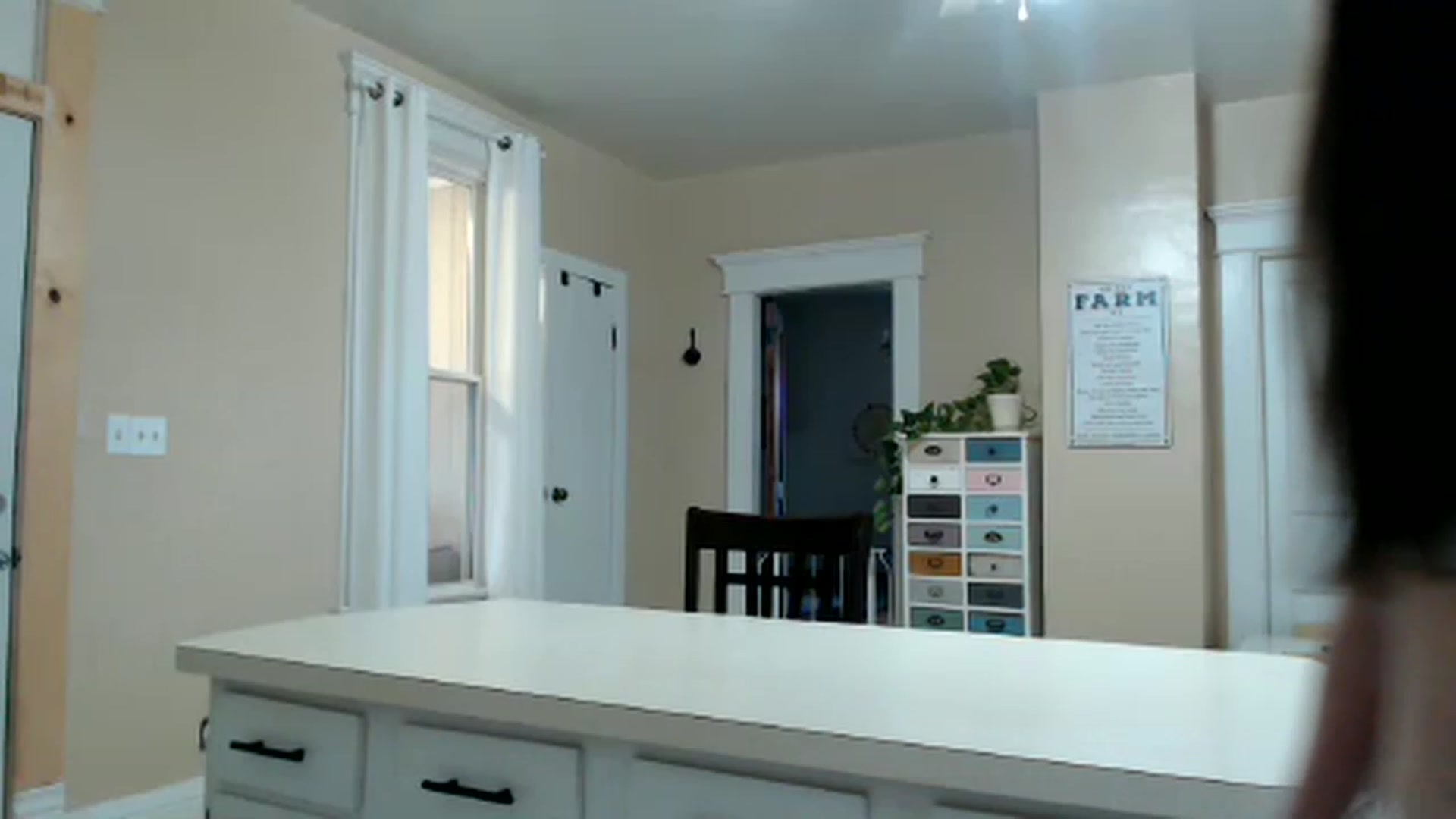 Gallery image thumbnail from FarmGirl__'s myfreecams stream on, 01/18/2023, 15:31 image 13 of 20