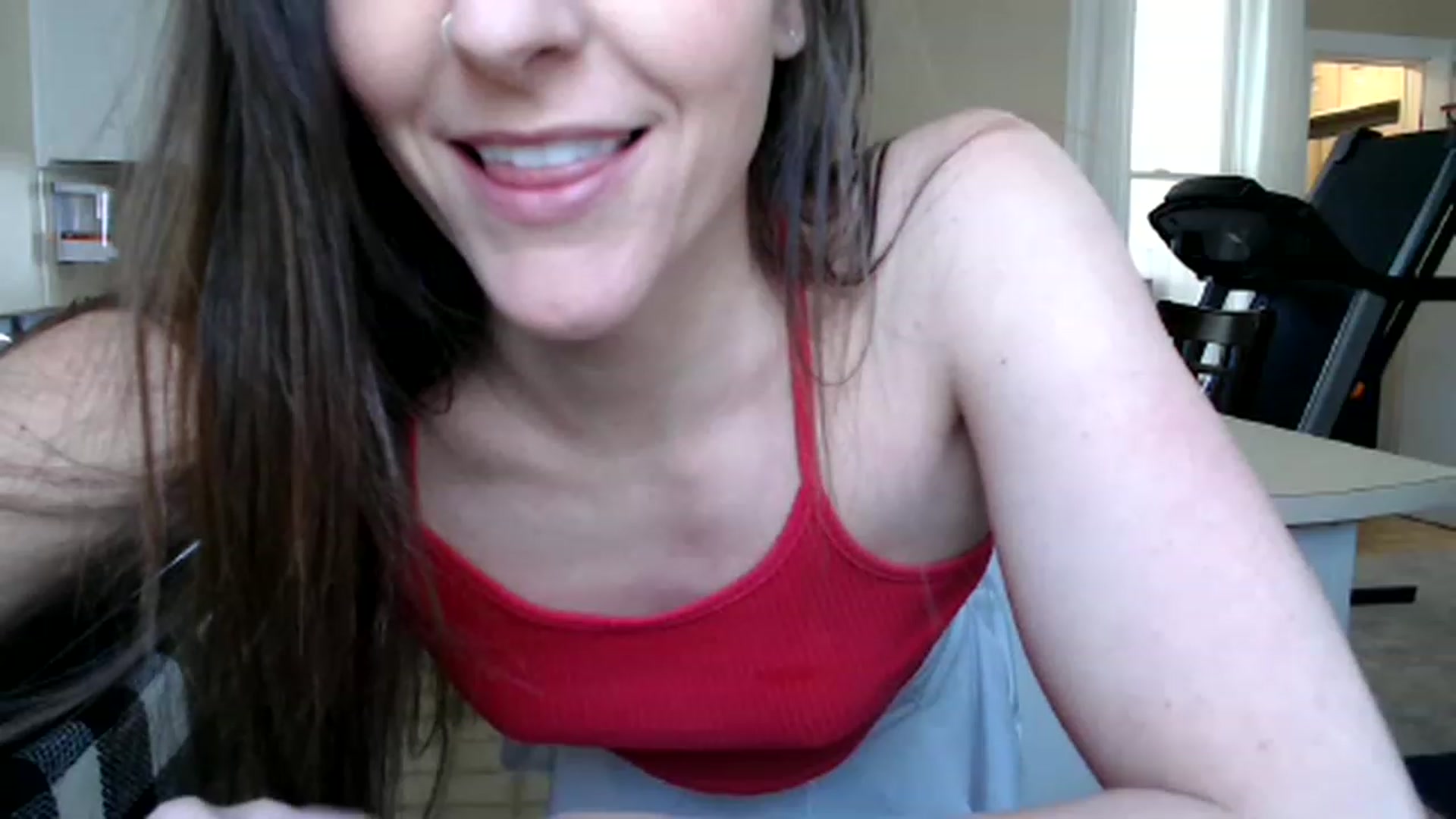 Gallery image thumbnail from FarmGirl__'s myfreecams stream on, 02/01/2023, 15:22 image 9 of 20