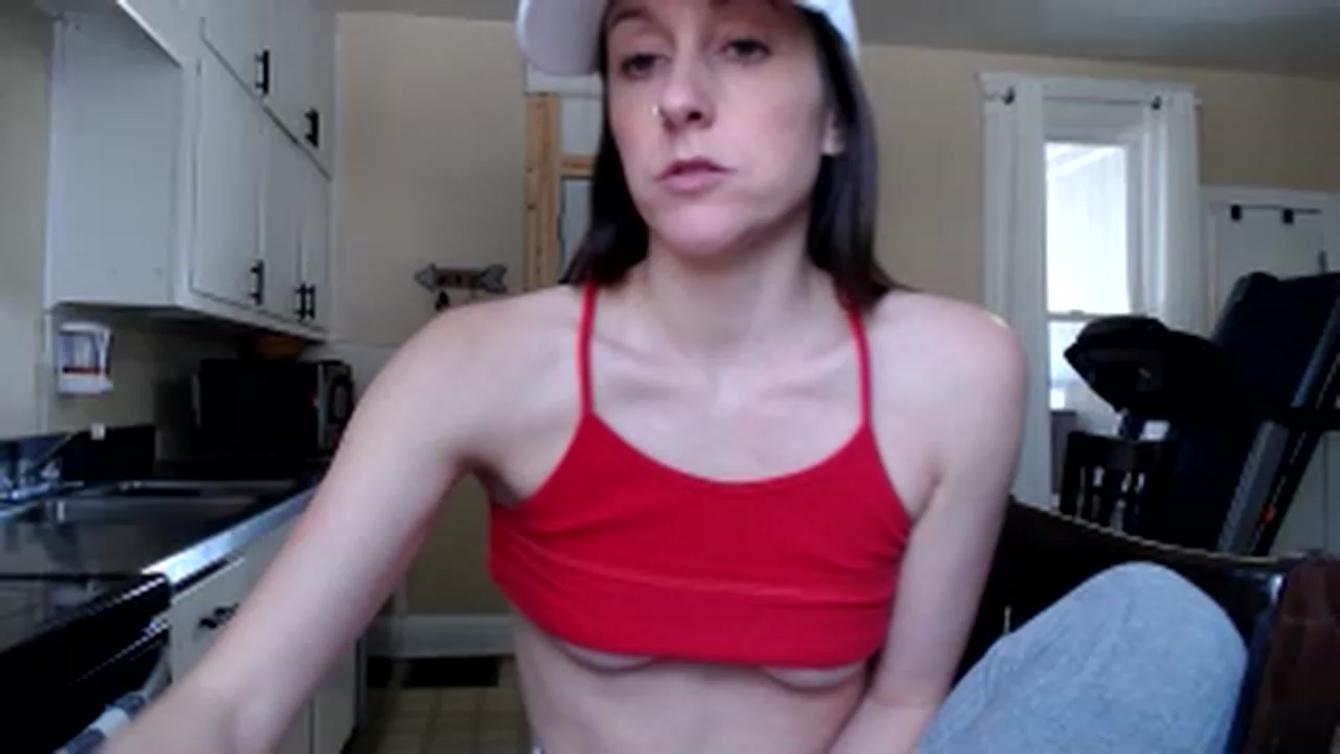 Gallery image thumbnail from FarmGirl__'s myfreecams stream on, 02/01/2023, 17:38 image 16 of 20
