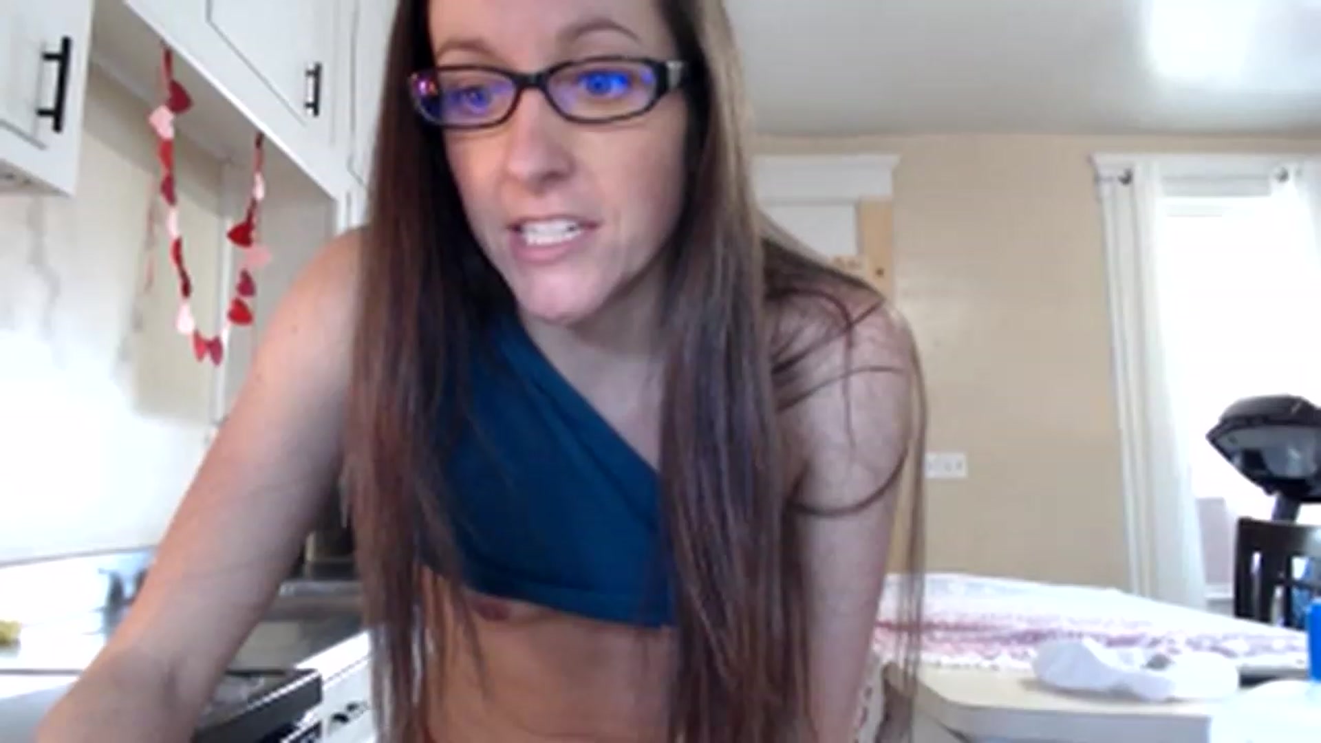 Gallery image thumbnail from FarmGirl__'s myfreecams stream on, 02/02/2023, 15:53 image 13 of 20