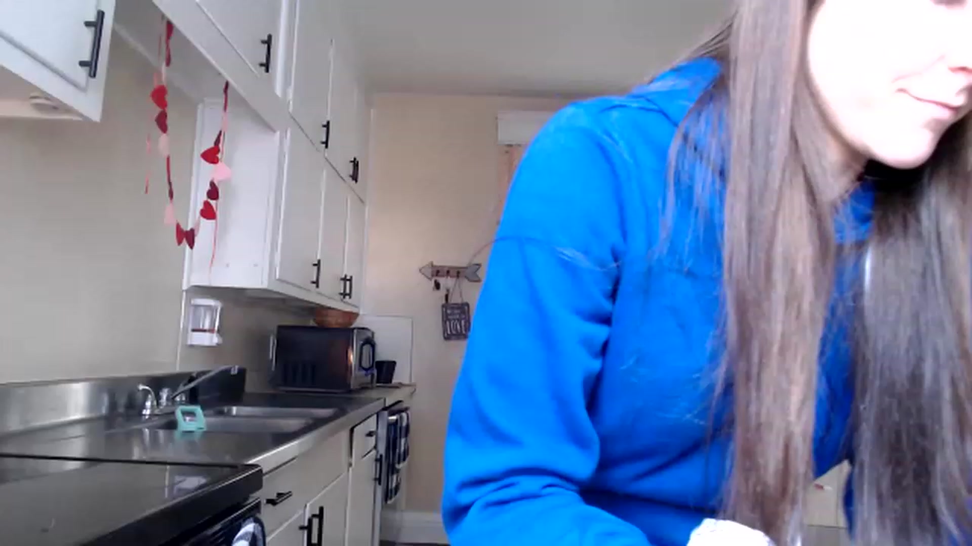Gallery image thumbnail from FarmGirl__'s myfreecams stream on, 02/03/2023, 15:27 image 1 of 20