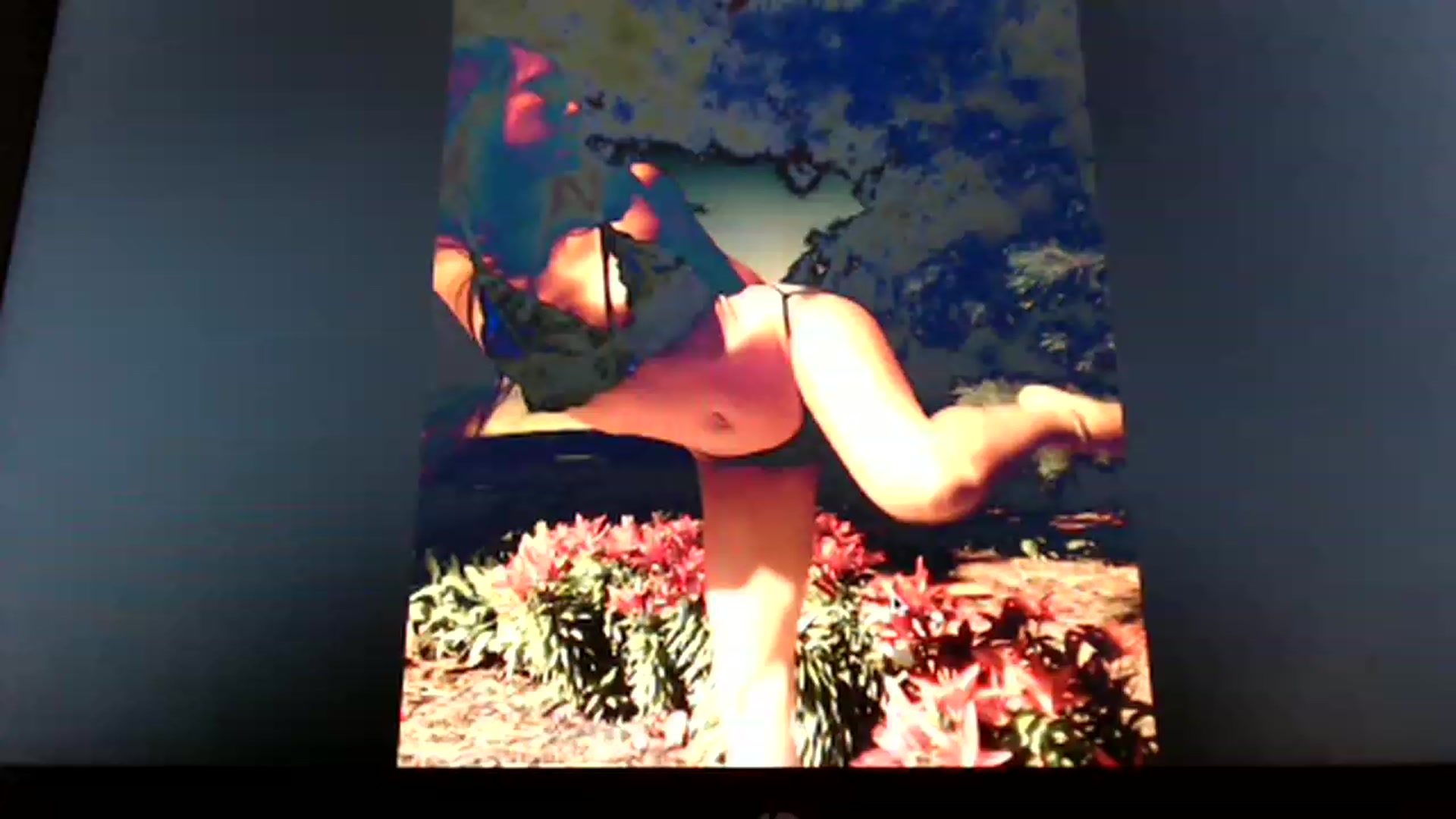 Gallery image thumbnail from FarmGirl__'s myfreecams stream on, 02/09/2023, 16:38 image 19 of 20