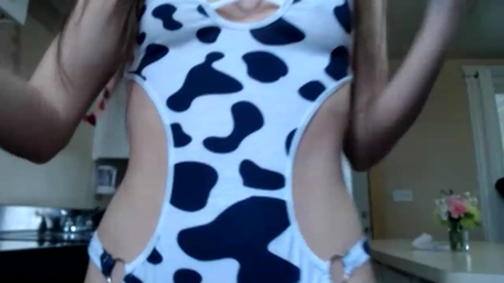 Gallery image thumbnail from FarmGirl__'s myfreecams stream on, 02/09/2023, 16:38 image 8 of 20