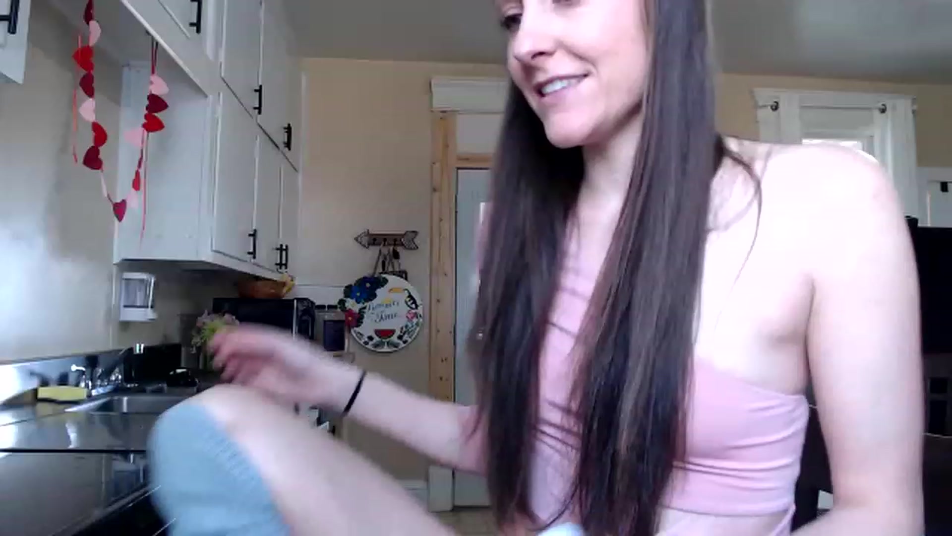 Gallery image thumbnail from FarmGirl__'s myfreecams stream on, 02/14/2023, 17:11 image 18 of 20