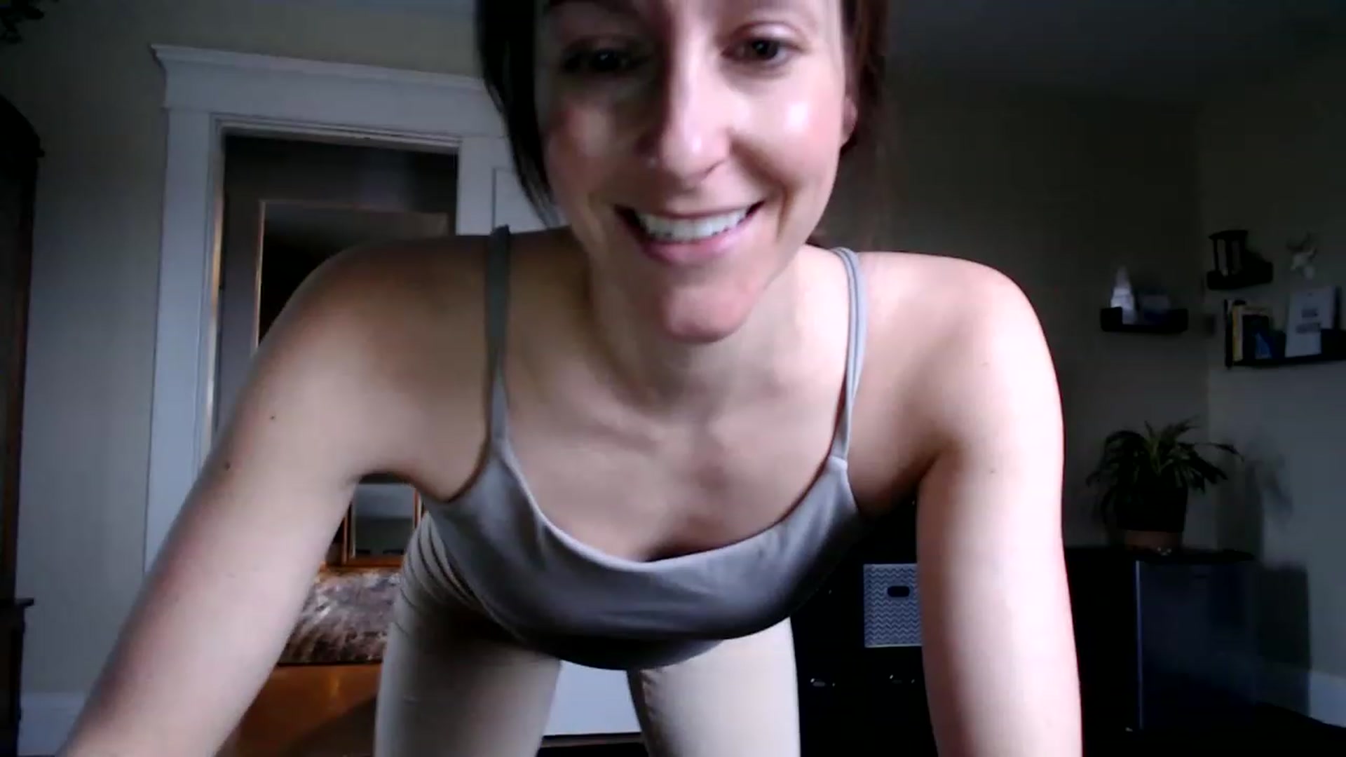 Gallery image thumbnail from FarmGirl__'s myfreecams stream on, 03/22/2023, 13:53 image 4 of 20
