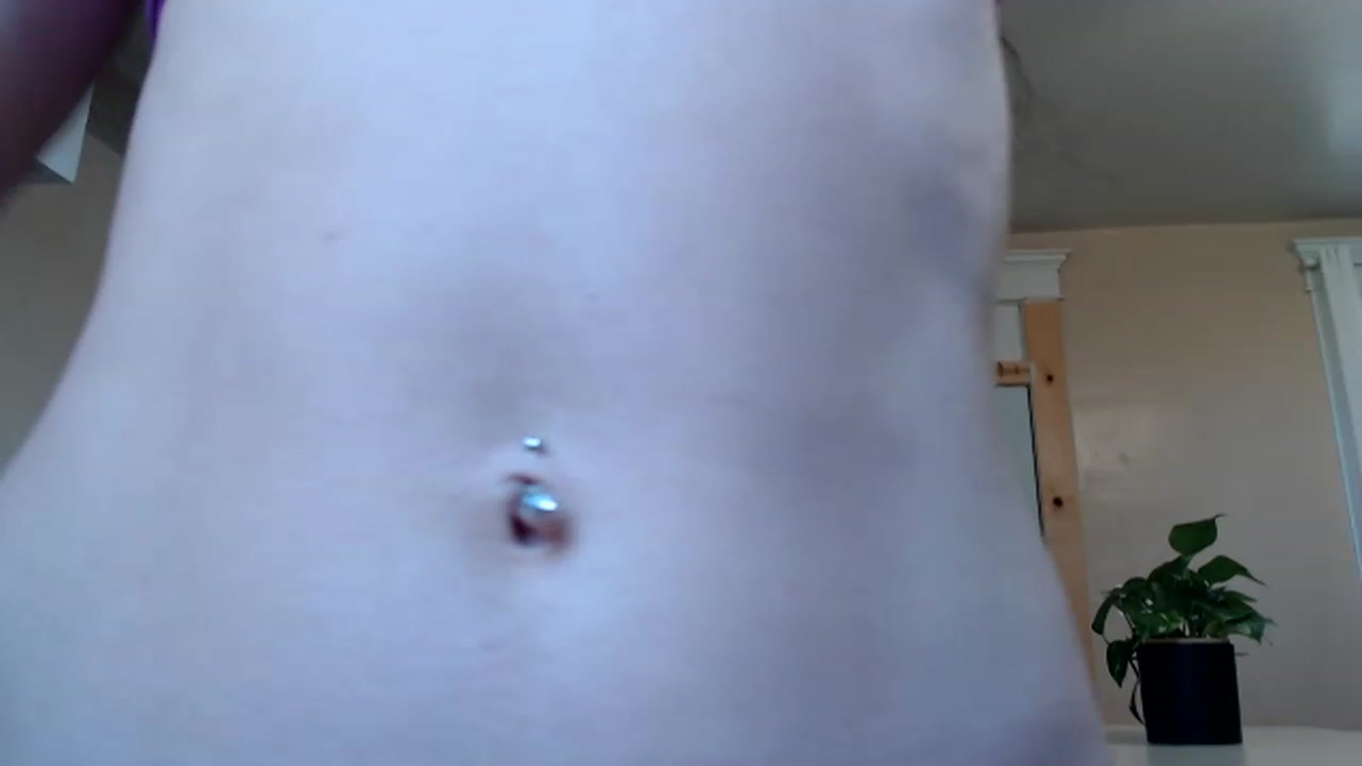 Gallery image thumbnail from FarmGirl__'s myfreecams stream on, 04/01/2023, 15:03 image 10 of 20