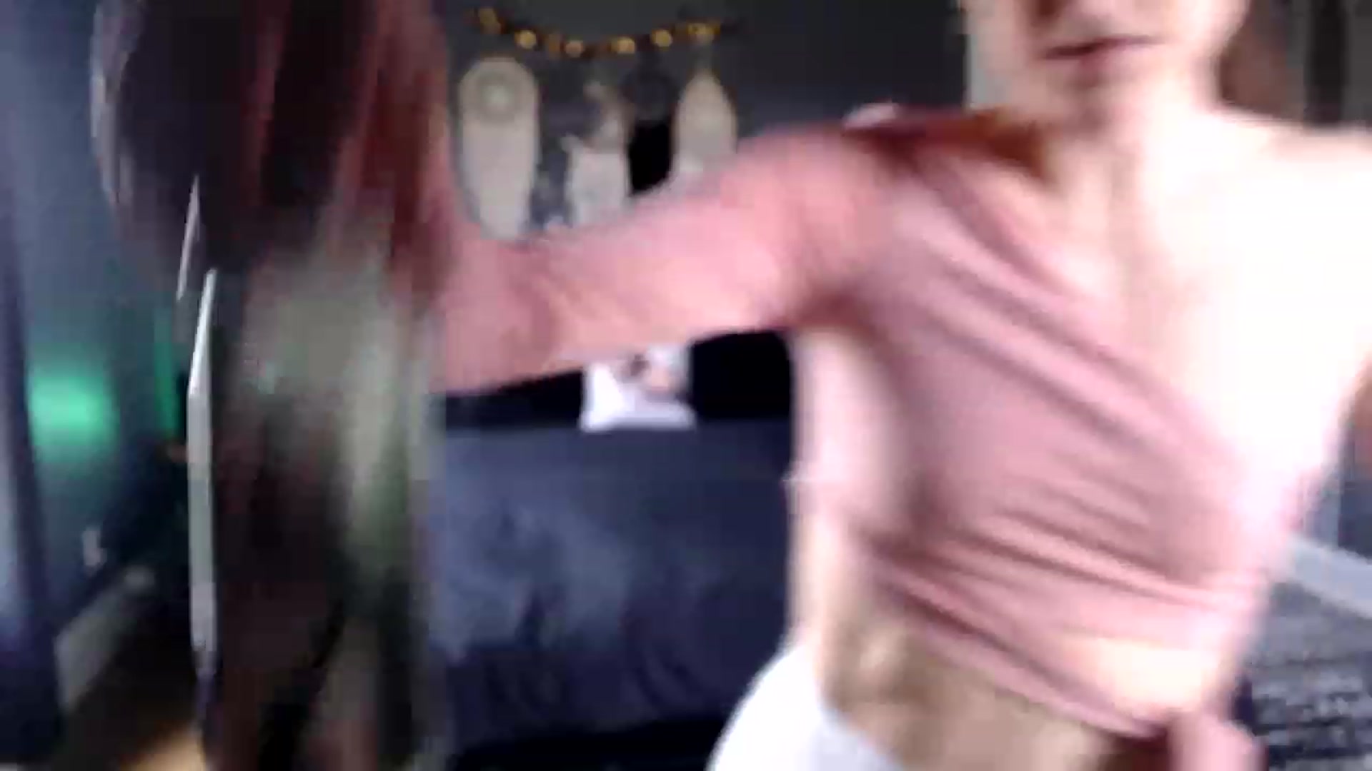 Gallery image thumbnail from FarmGirl__'s myfreecams stream on, 04/03/2023, 16:29 image 16 of 20