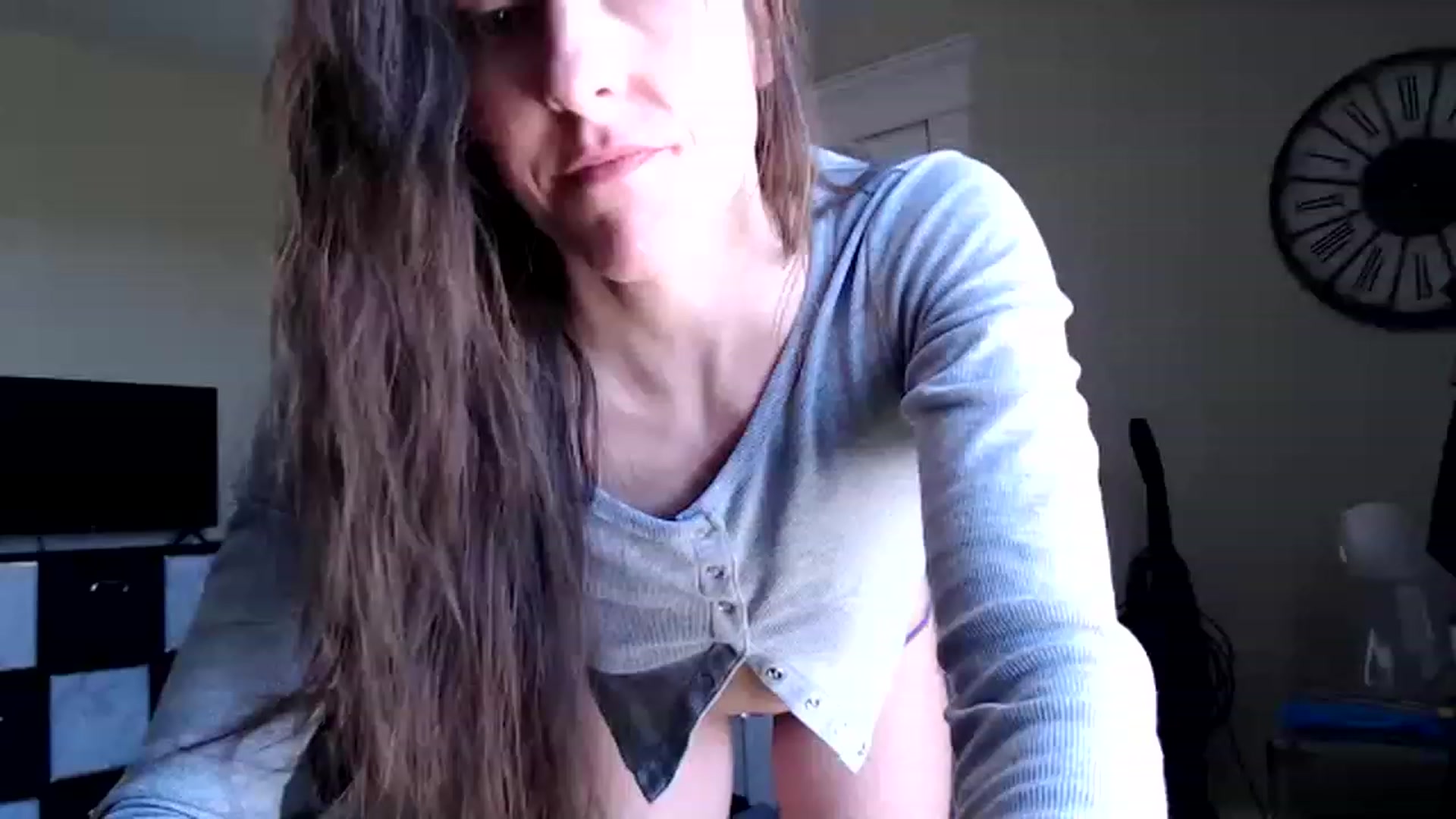Gallery image thumbnail from FarmGirl__'s myfreecams stream on, 04/10/2023, 16:30 image 12 of 20