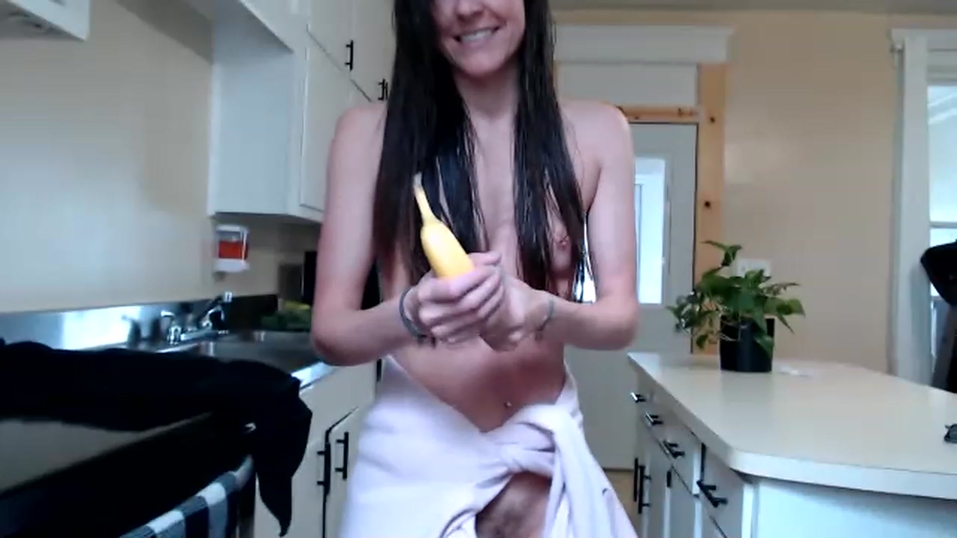 Gallery image thumbnail from FarmGirl__'s myfreecams stream on, 04/14/2023, 14:54 image 19 of 20