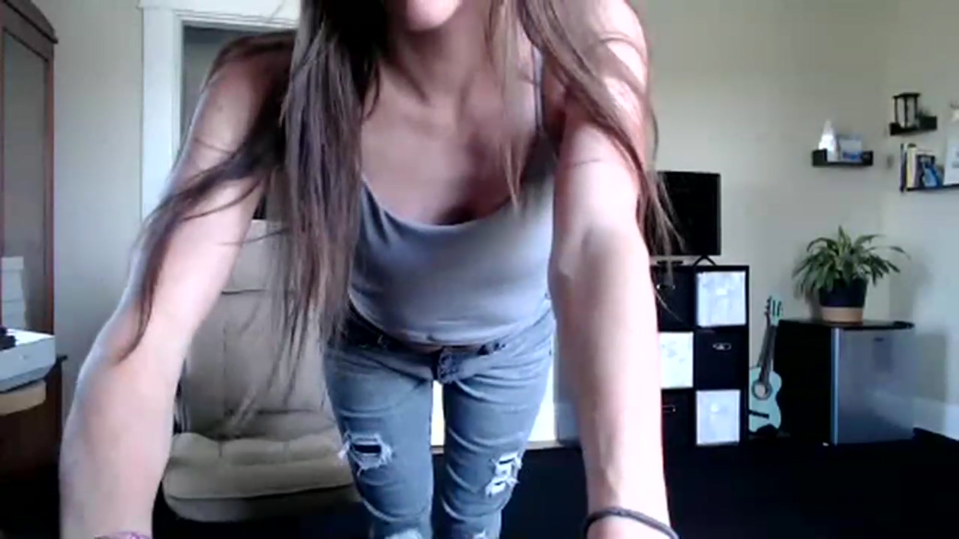 Gallery image thumbnail from FarmGirl__'s myfreecams stream on, 04/19/2023, 14:49 image 20 of 20
