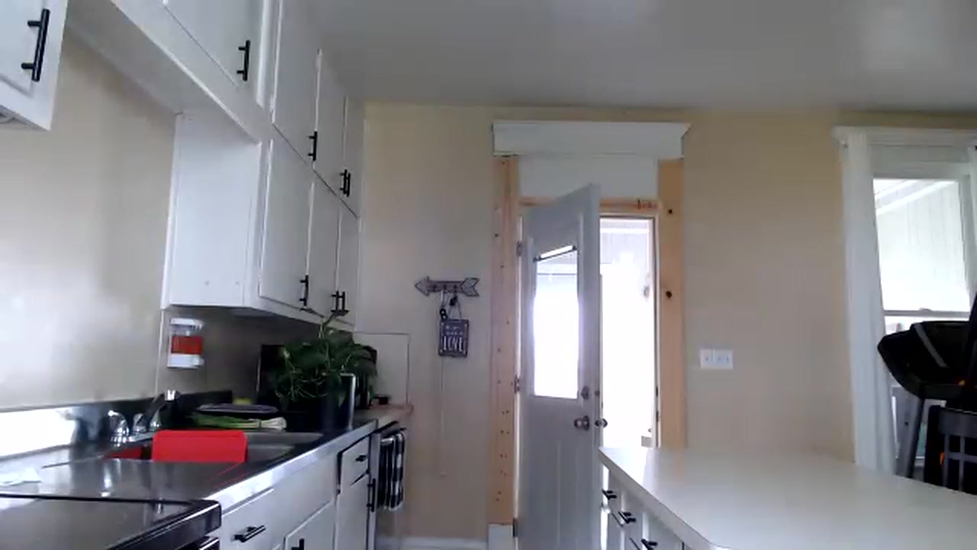 Gallery image thumbnail from FarmGirl__'s myfreecams stream on, 04/21/2023, 18:27 image 10 of 20