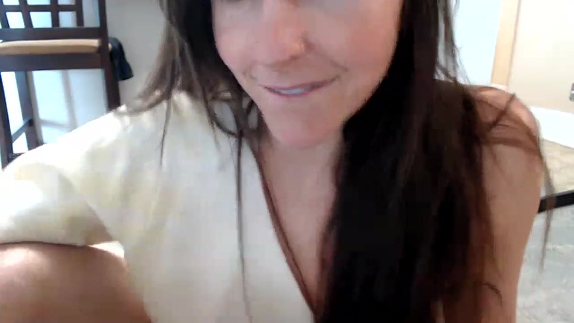Gallery image thumbnail from FarmGirl__'s myfreecams stream on, 04/21/2023, 18:27 image 15 of 20