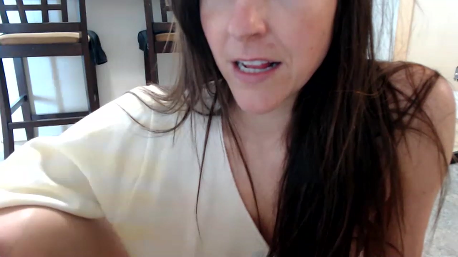 Gallery image thumbnail from FarmGirl__'s myfreecams stream on, 04/21/2023, 18:27 image 16 of 20