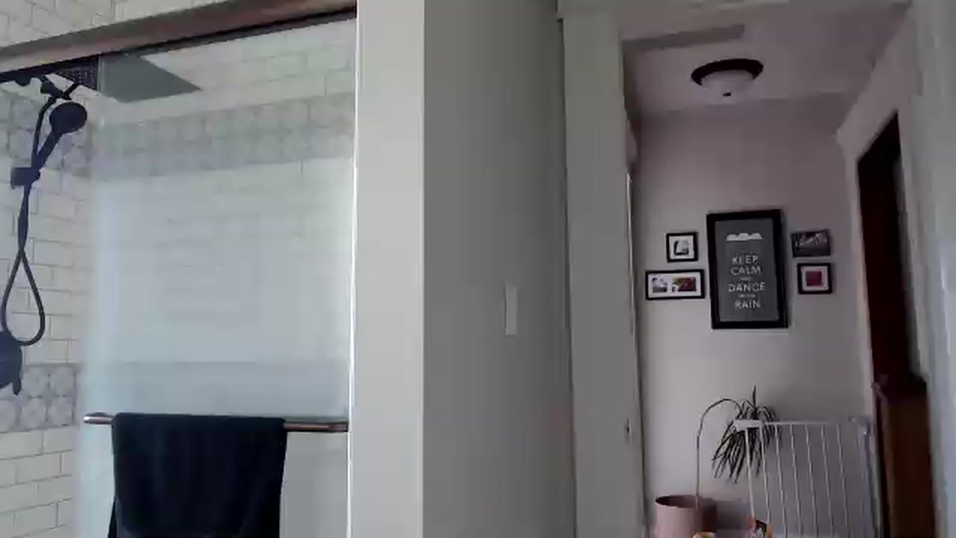 Gallery image thumbnail from FarmGirl__'s myfreecams stream on, 04/26/2023, 15:22 image 13 of 20