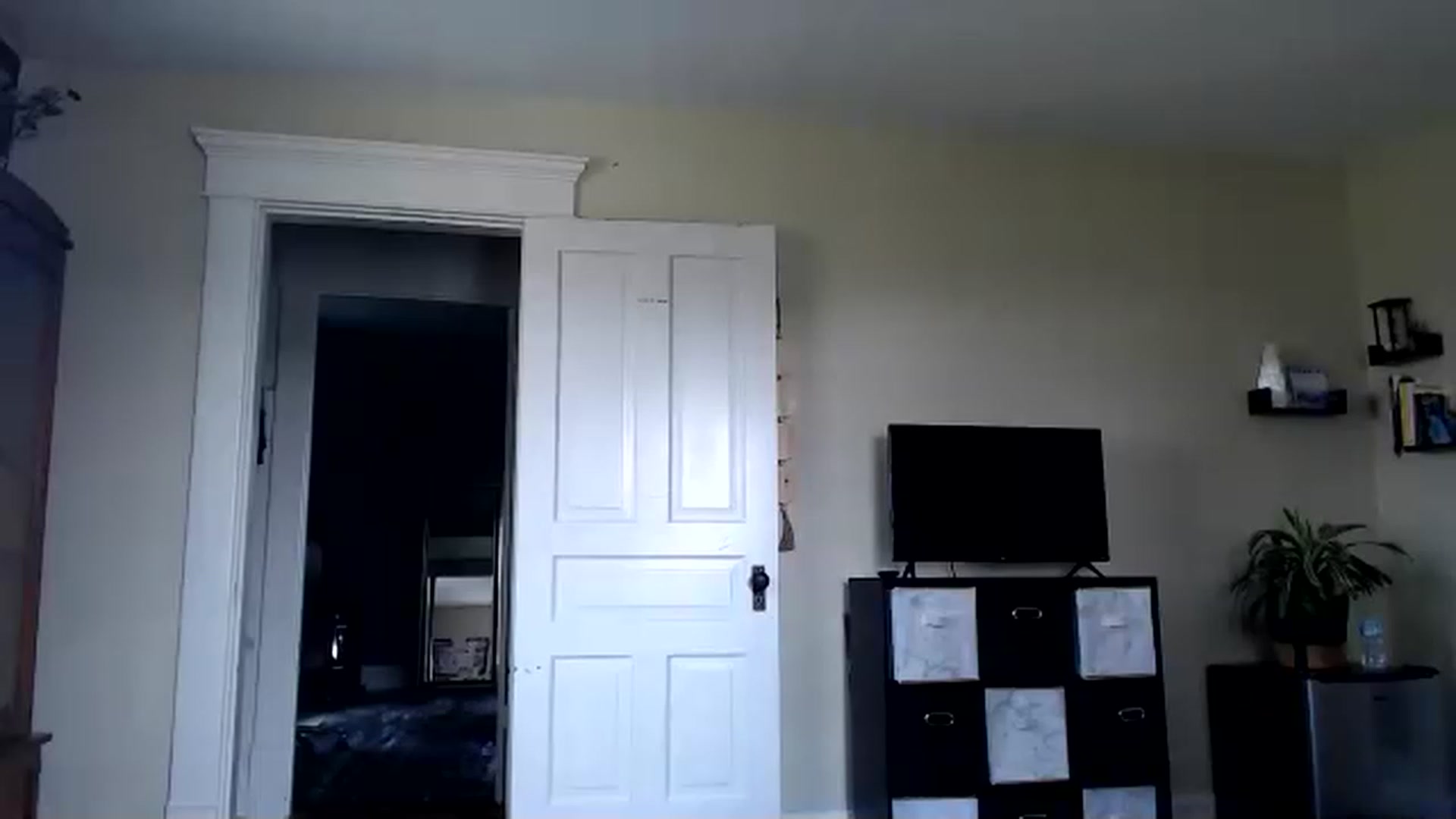 Gallery image thumbnail from FarmGirl__'s myfreecams stream on, 04/26/2023, 15:22 image 3 of 20