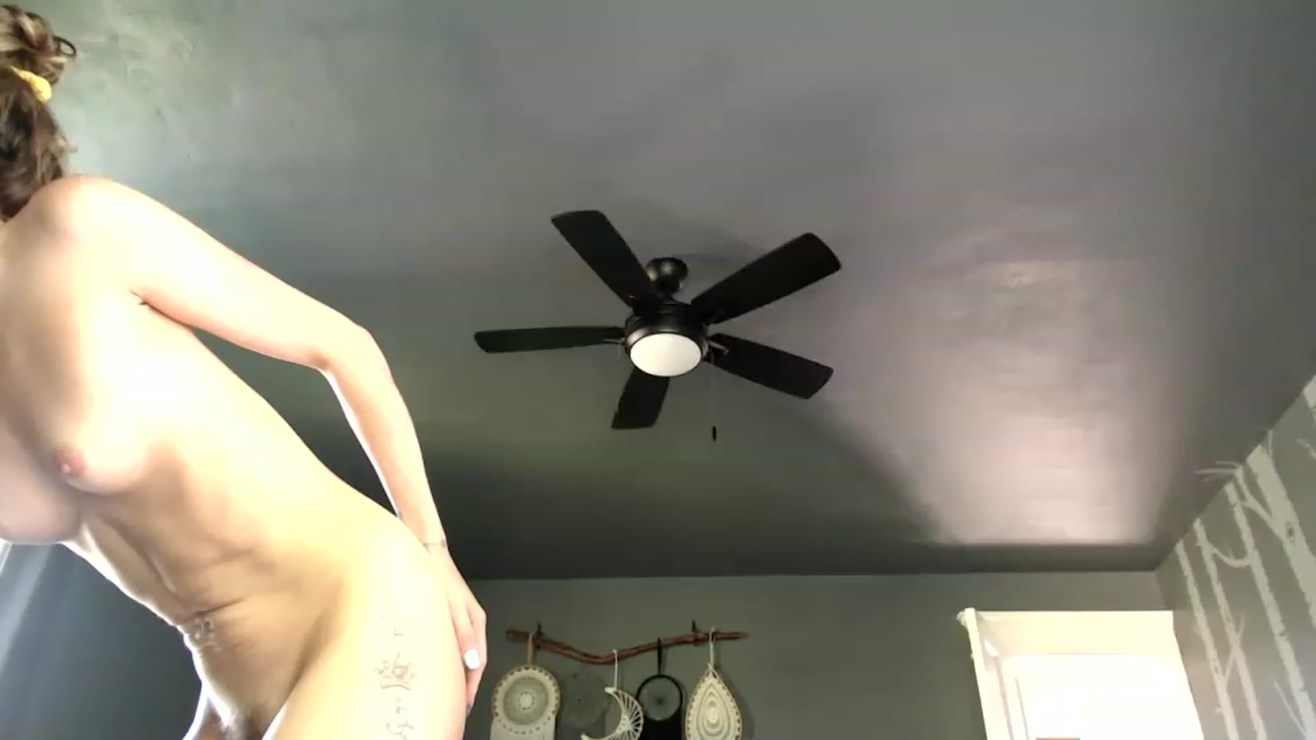 Gallery image thumbnail from FarmGirl__'s myfreecams stream on, 05/10/2023, 14:46 image 2 of 20