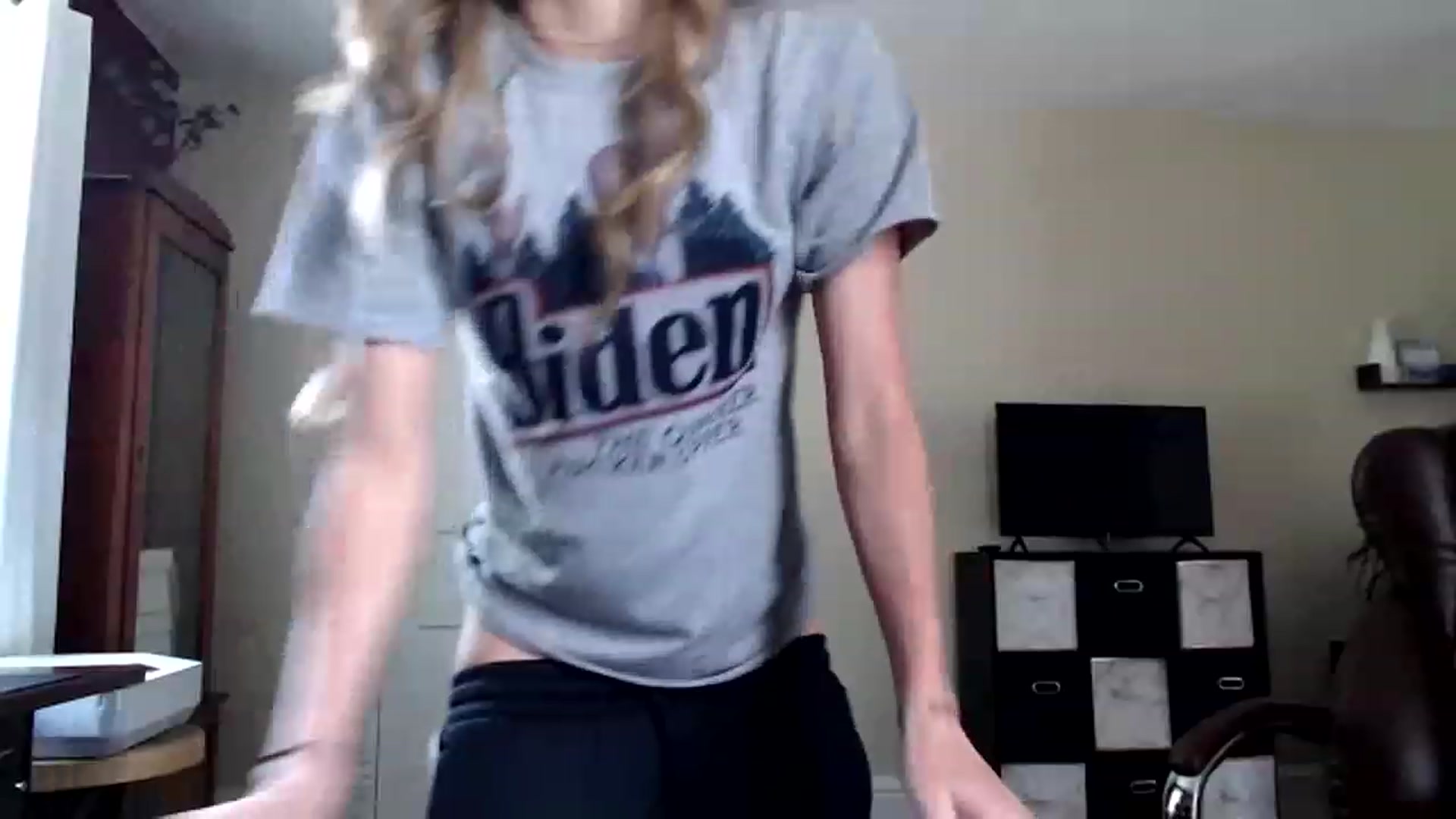 Gallery image thumbnail from FarmGirl__'s myfreecams stream on, 06/06/2023, 14:02 image 2 of 20