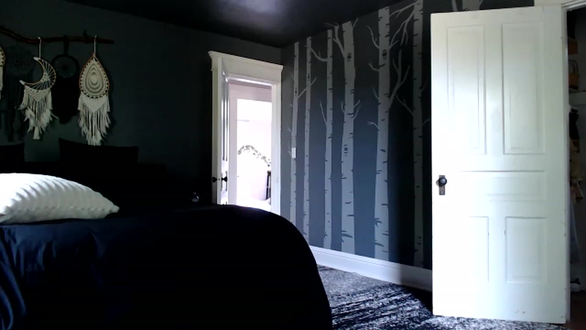Gallery image thumbnail from FarmGirl__'s myfreecams stream on, 06/06/2023, 14:02 image 11 of 20