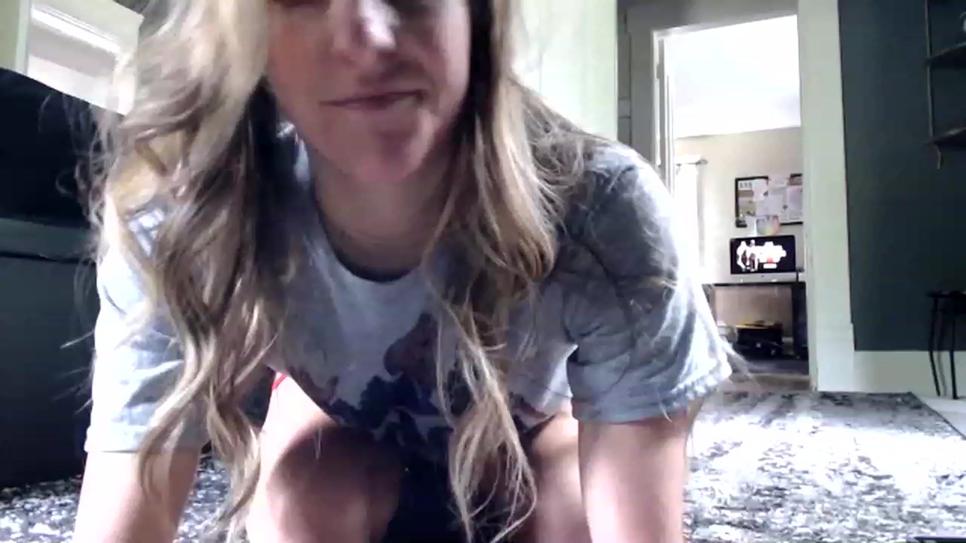 Gallery image thumbnail from FarmGirl__'s myfreecams stream on, 06/06/2023, 14:02 image 15 of 20