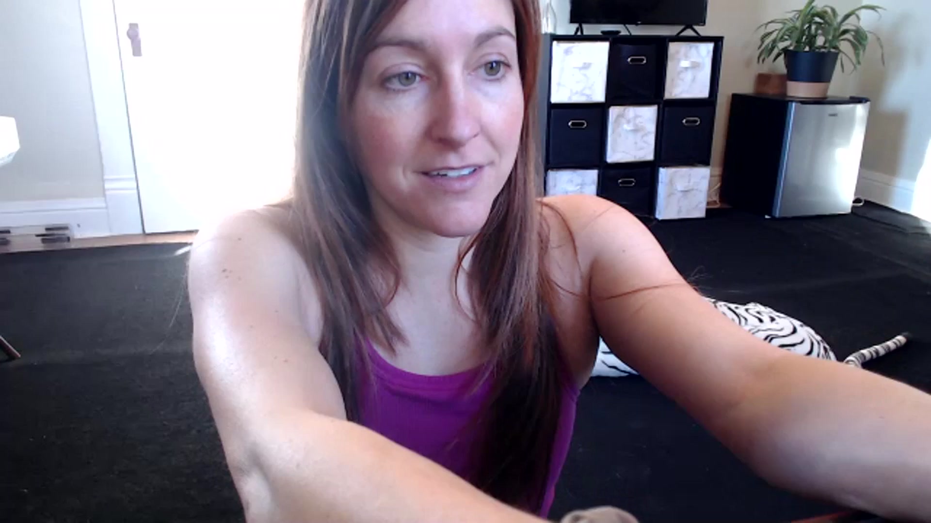 Gallery image thumbnail from FarmGirl__'s myfreecams stream on, 11/03/2023, 14:19 image 16 of 20
