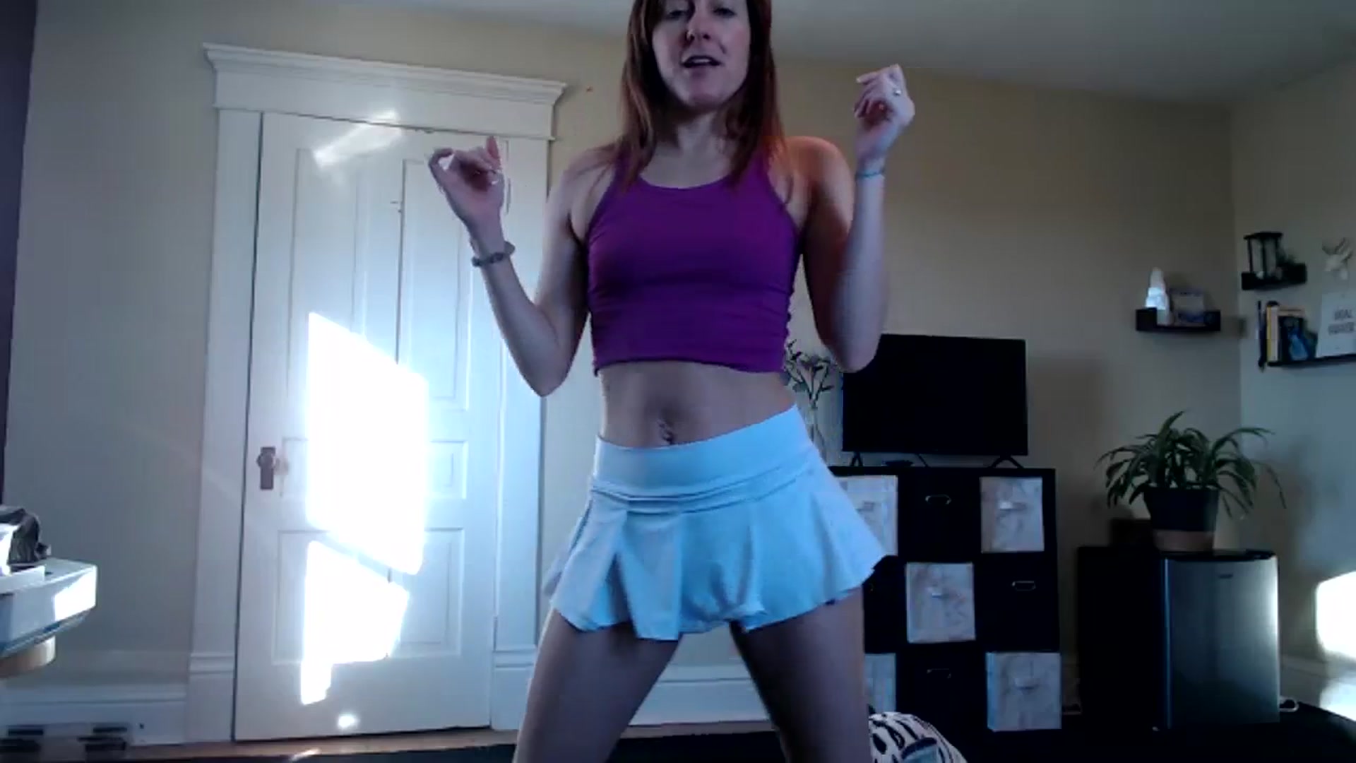 Gallery image thumbnail from FarmGirl__'s myfreecams stream on, 11/03/2023, 14:19 image 13 of 20