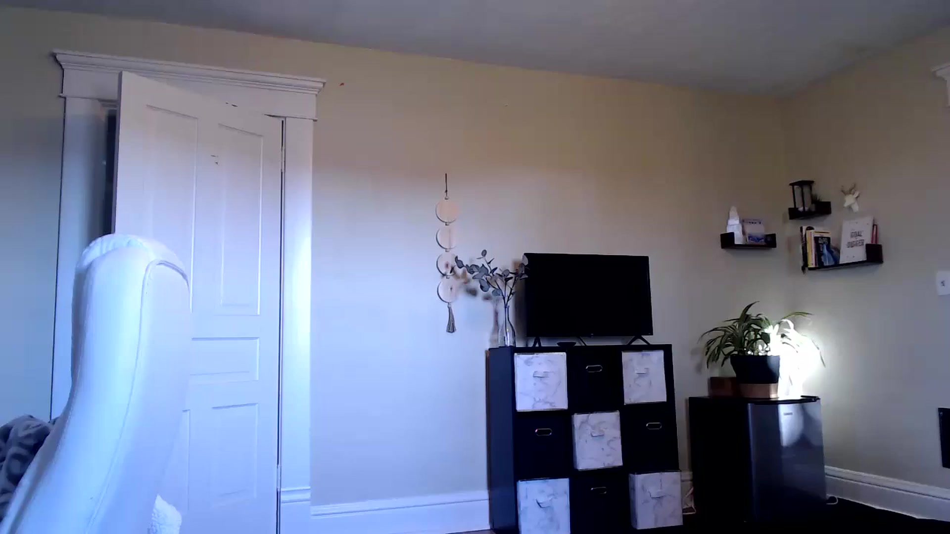 Gallery image thumbnail from FarmGirl__'s myfreecams stream on, 11/03/2023, 14:19 image 1 of 20