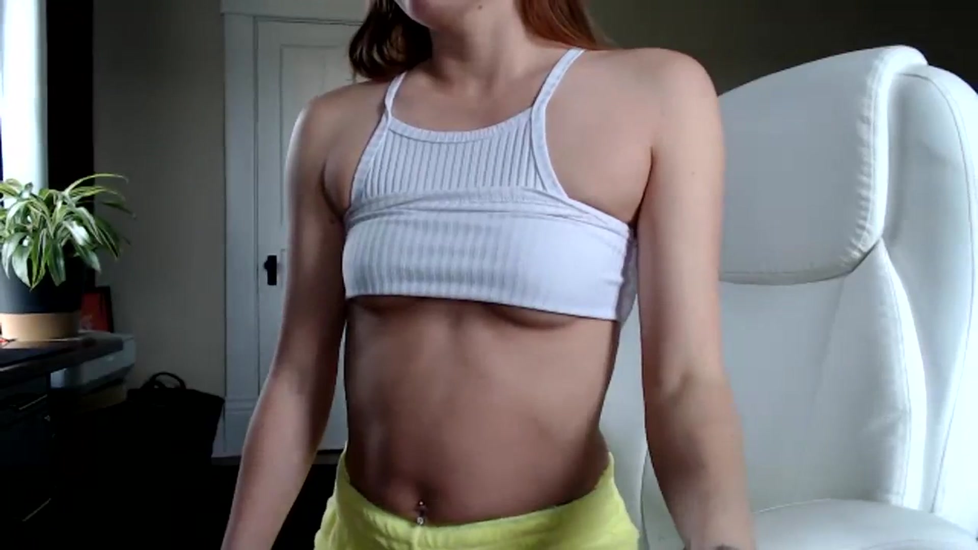 Gallery image thumbnail from FarmGirl__'s myfreecams stream on, 11/20/2023, 15:05 image 18 of 20