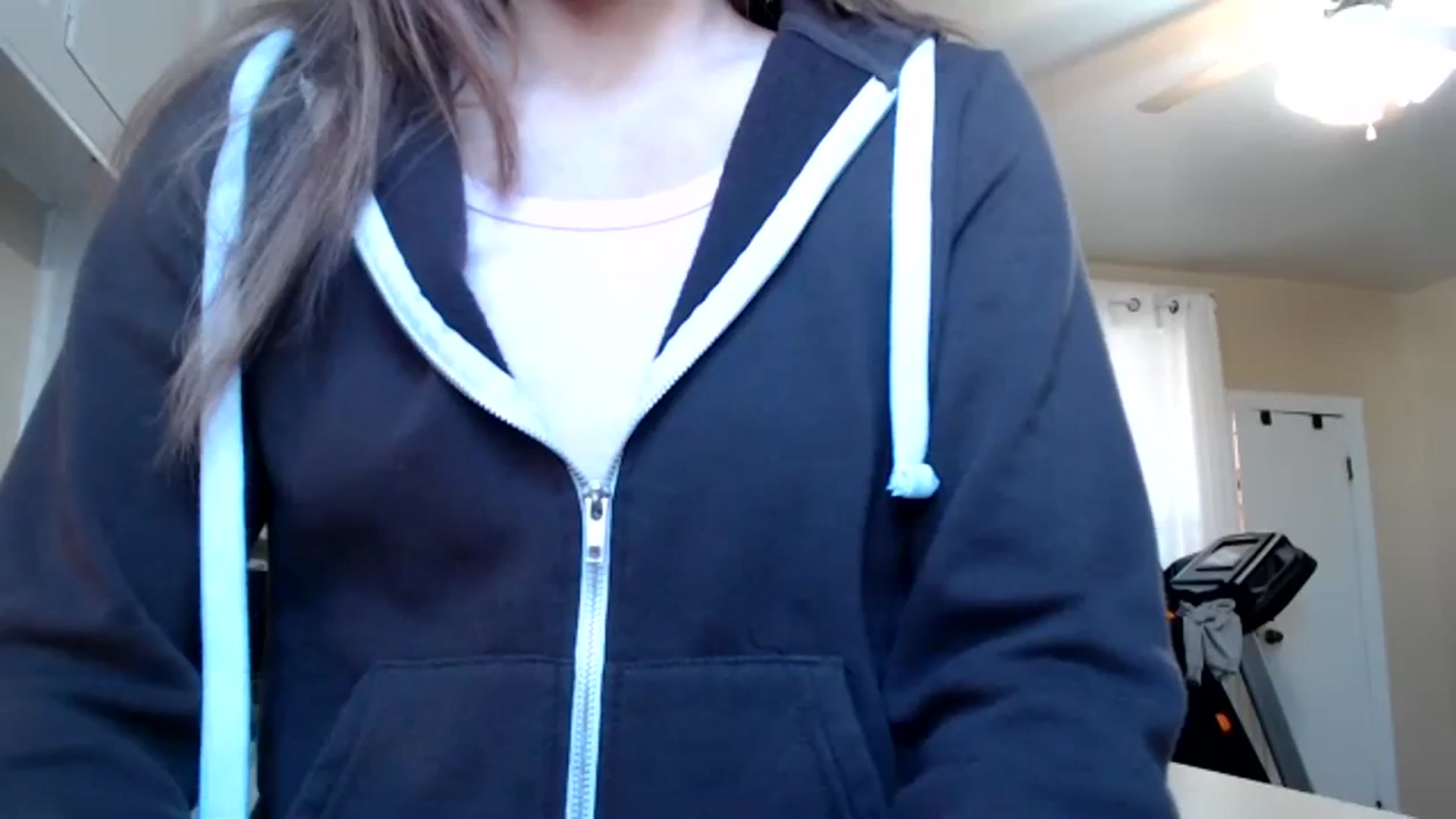 Gallery image thumbnail from FarmGirl__'s myfreecams stream on, 12/06/2023, 15:19 image 14 of 20