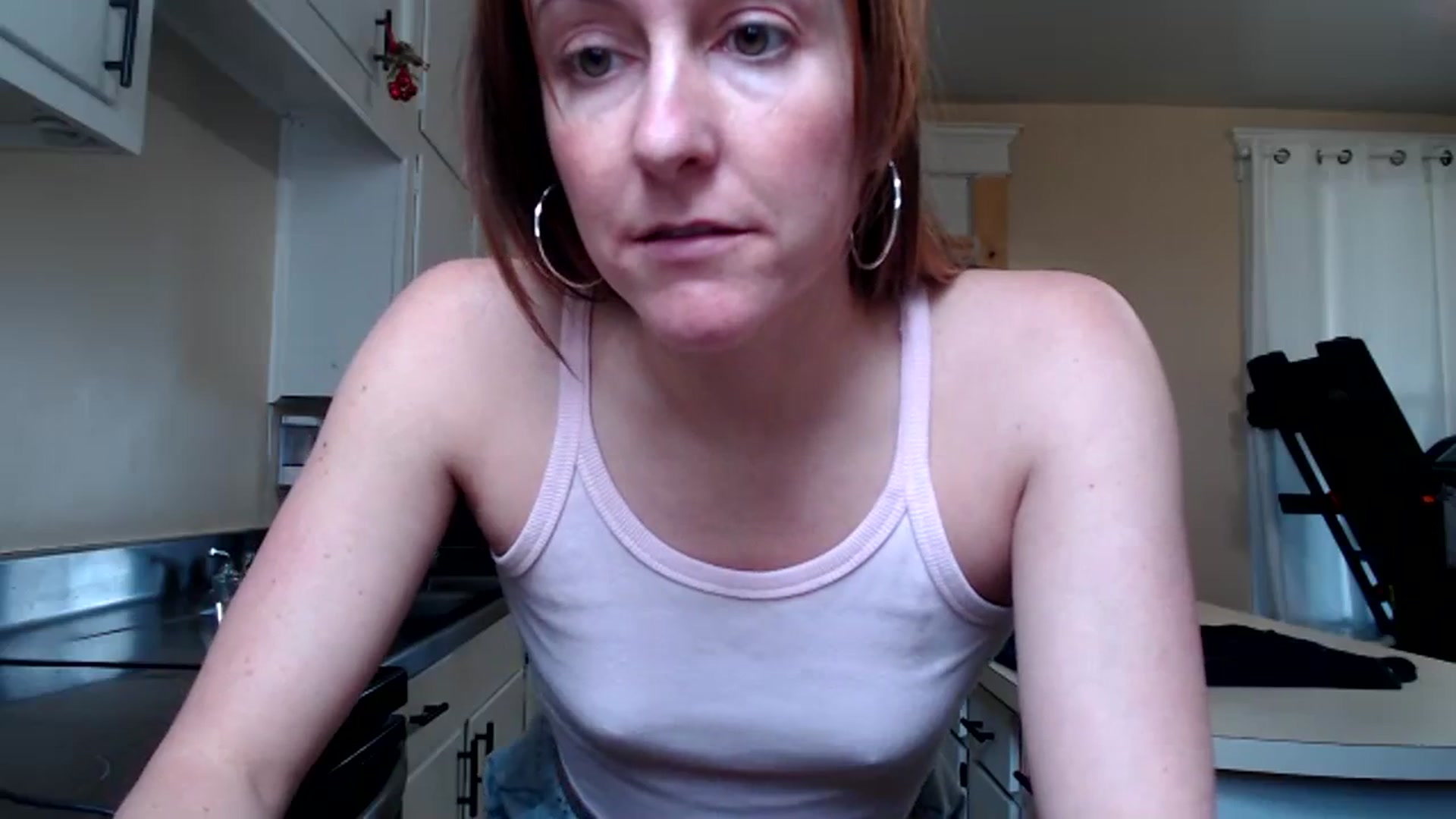 Gallery image thumbnail from FarmGirl__'s myfreecams stream on, 12/06/2023, 17:01 image 20 of 20