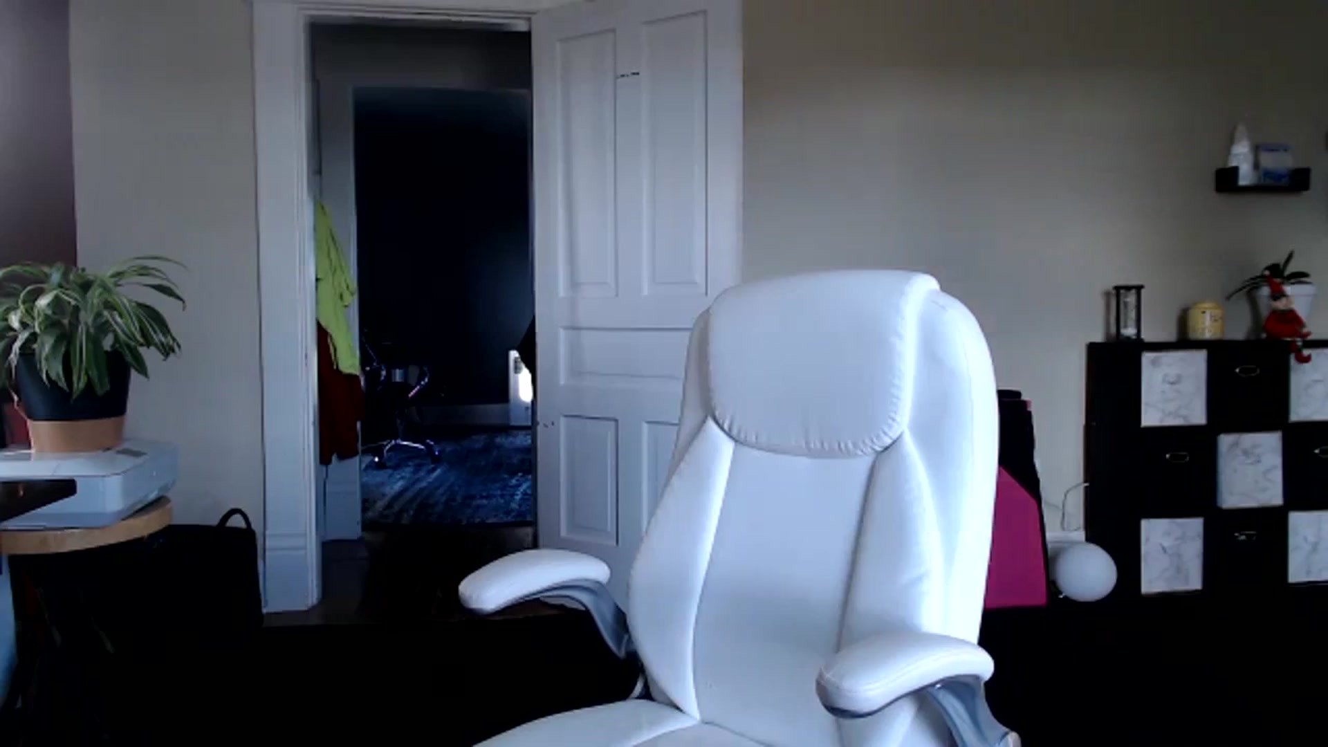 Gallery image thumbnail from FarmGirl__'s myfreecams stream on, 12/08/2023, 14:51 image 2 of 20
