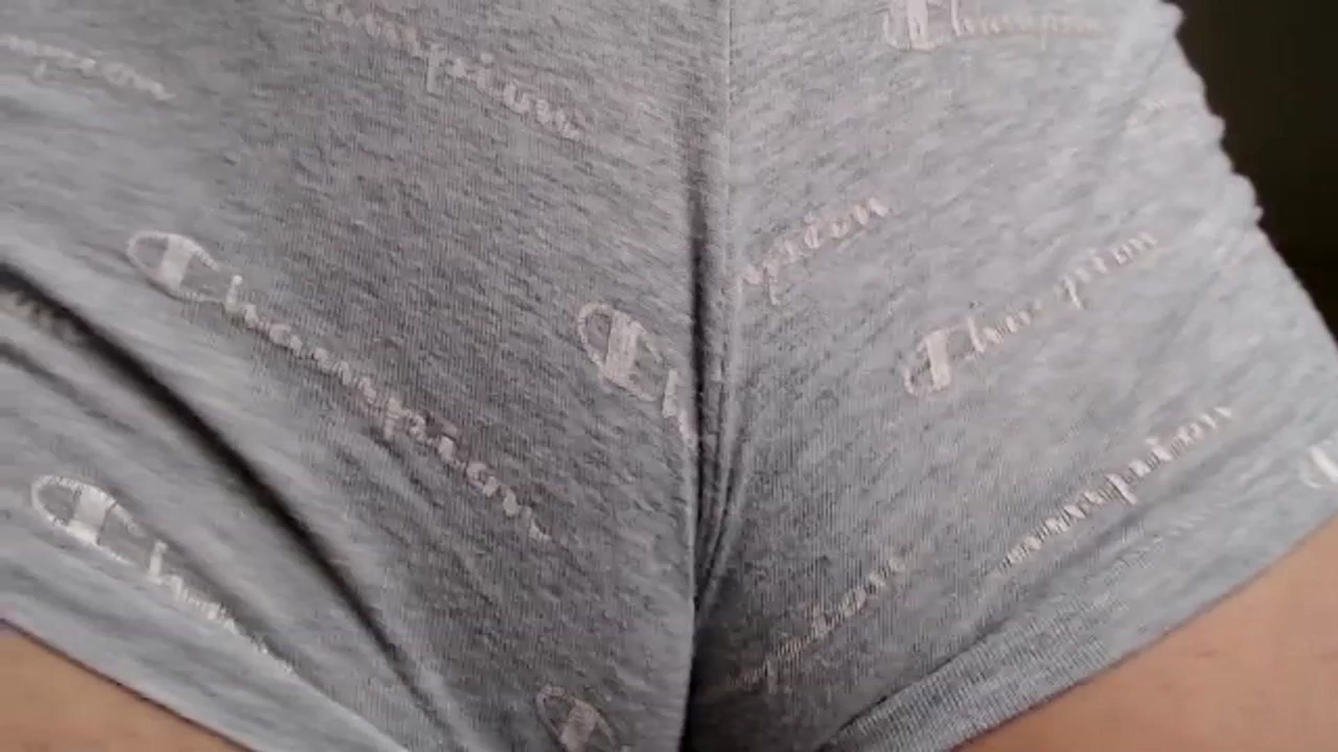 Gallery image thumbnail from FarmGirl__'s myfreecams stream on, 12/10/2023, 18:11 image 15 of 20