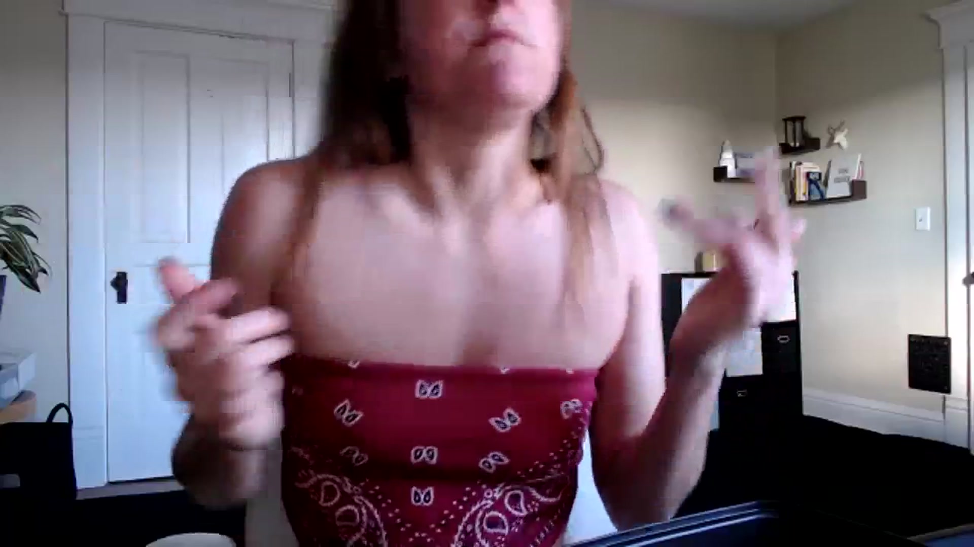 Gallery image thumbnail from FarmGirl__'s myfreecams stream on, 12/11/2023, 14:46 image 8 of 20