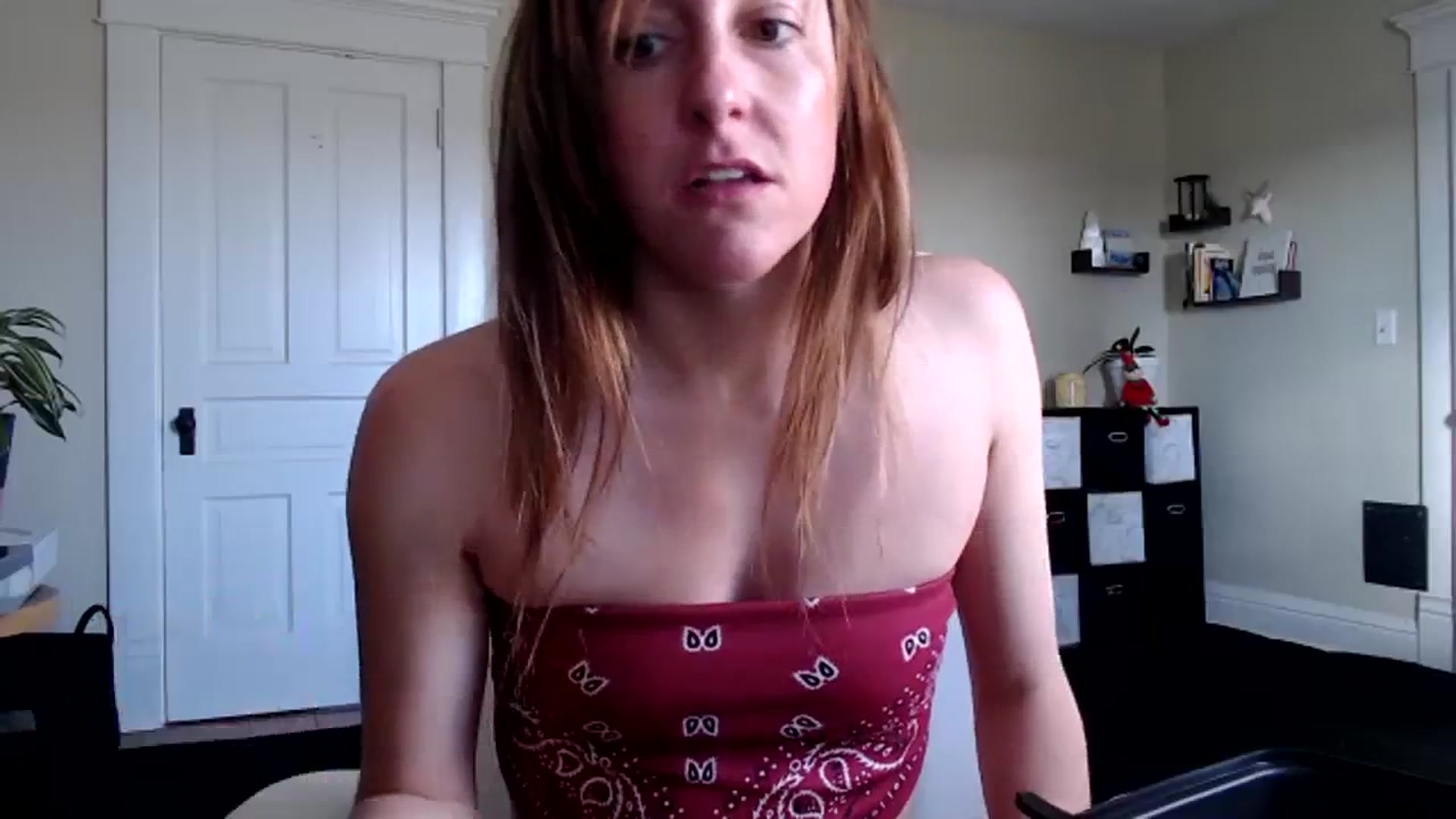 Gallery image thumbnail from FarmGirl__'s myfreecams stream on, 12/11/2023, 14:46 image 14 of 20
