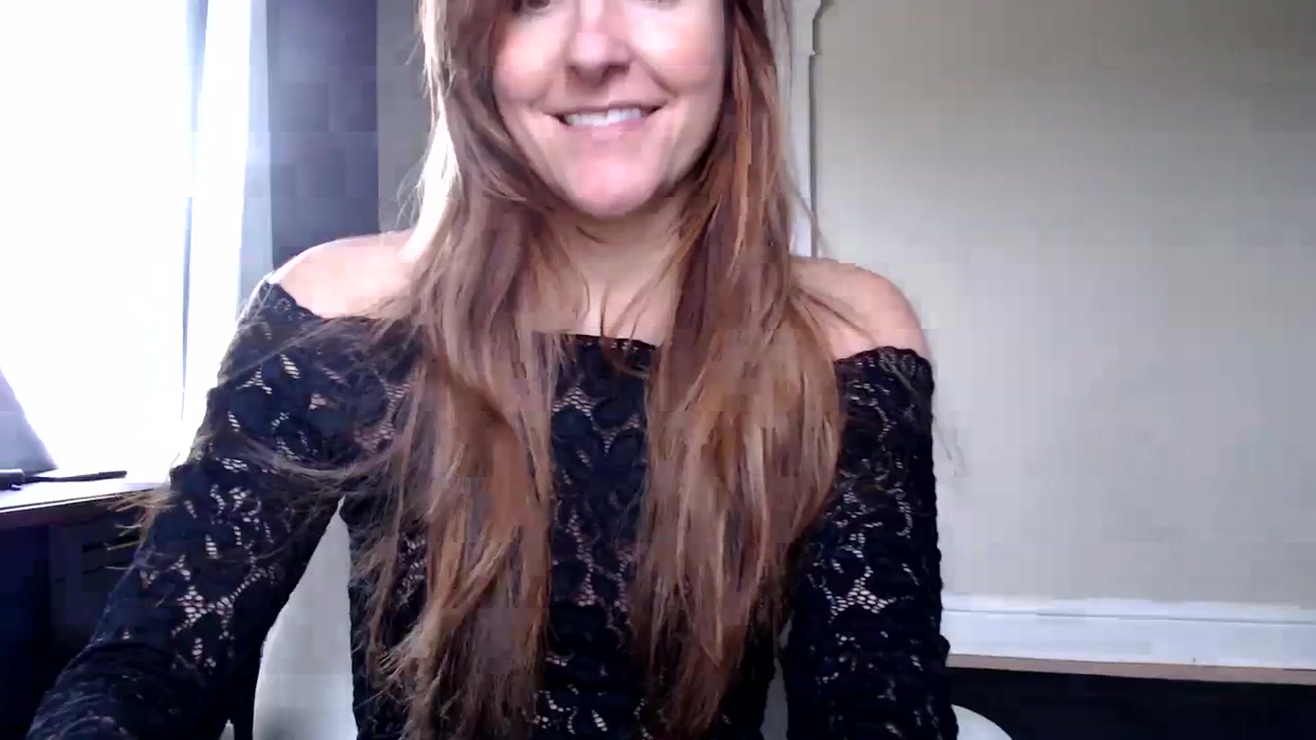 Gallery image thumbnail from FarmGirl__'s myfreecams stream on, 12/18/2023, 15:54 image 19 of 20
