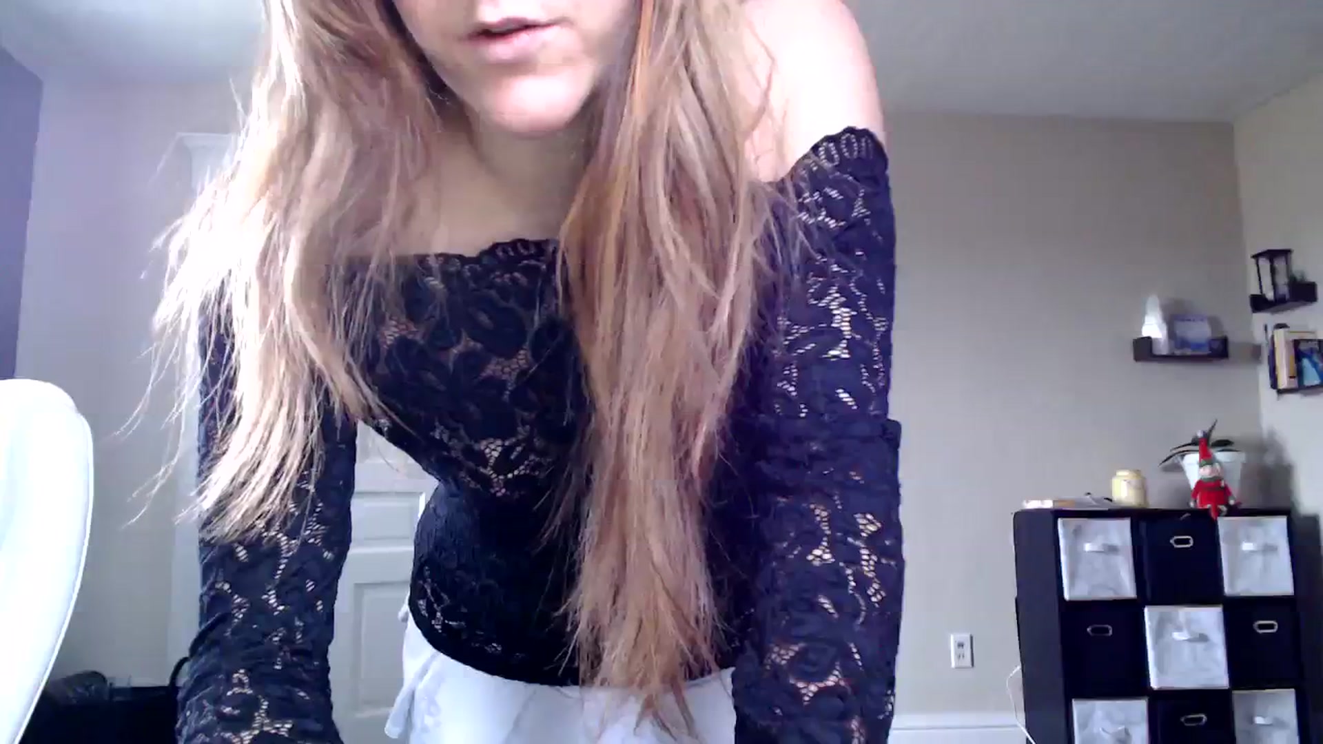 Gallery image thumbnail from FarmGirl__'s myfreecams stream on, 12/18/2023, 15:54 image 15 of 20
