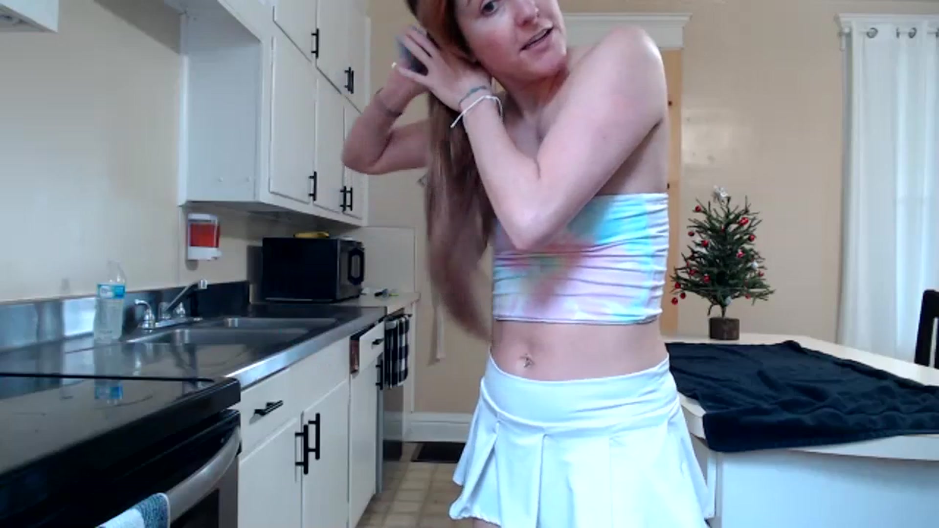 Gallery image thumbnail from FarmGirl__'s myfreecams stream on, 12/27/2023, 16:14 image 10 of 20