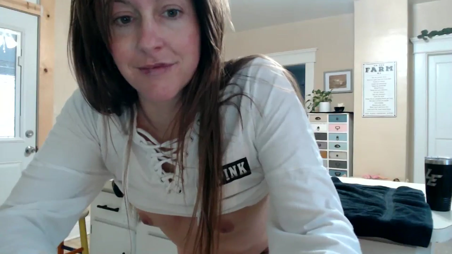 Gallery image thumbnail from FarmGirl__'s myfreecams stream on, 01/23/2024, 17:09 image 6 of 20