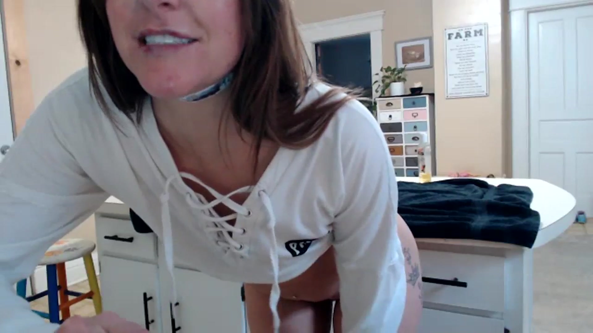 Gallery image thumbnail from FarmGirl__'s myfreecams stream on, 01/23/2024, 17:09 image 16 of 20