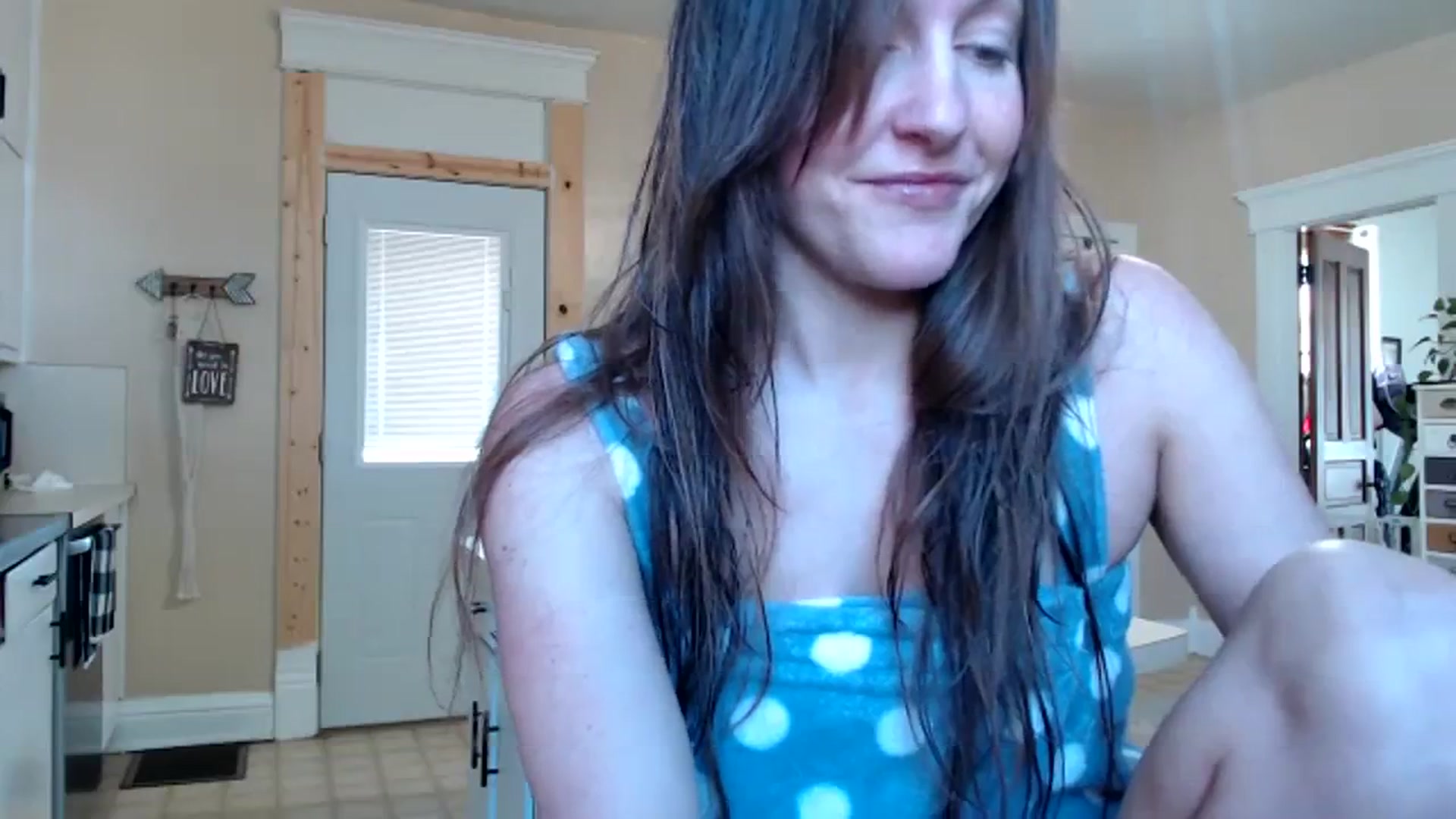 Gallery image thumbnail from FarmGirl__'s myfreecams stream on, 02/01/2024, 15:43 image 9 of 20