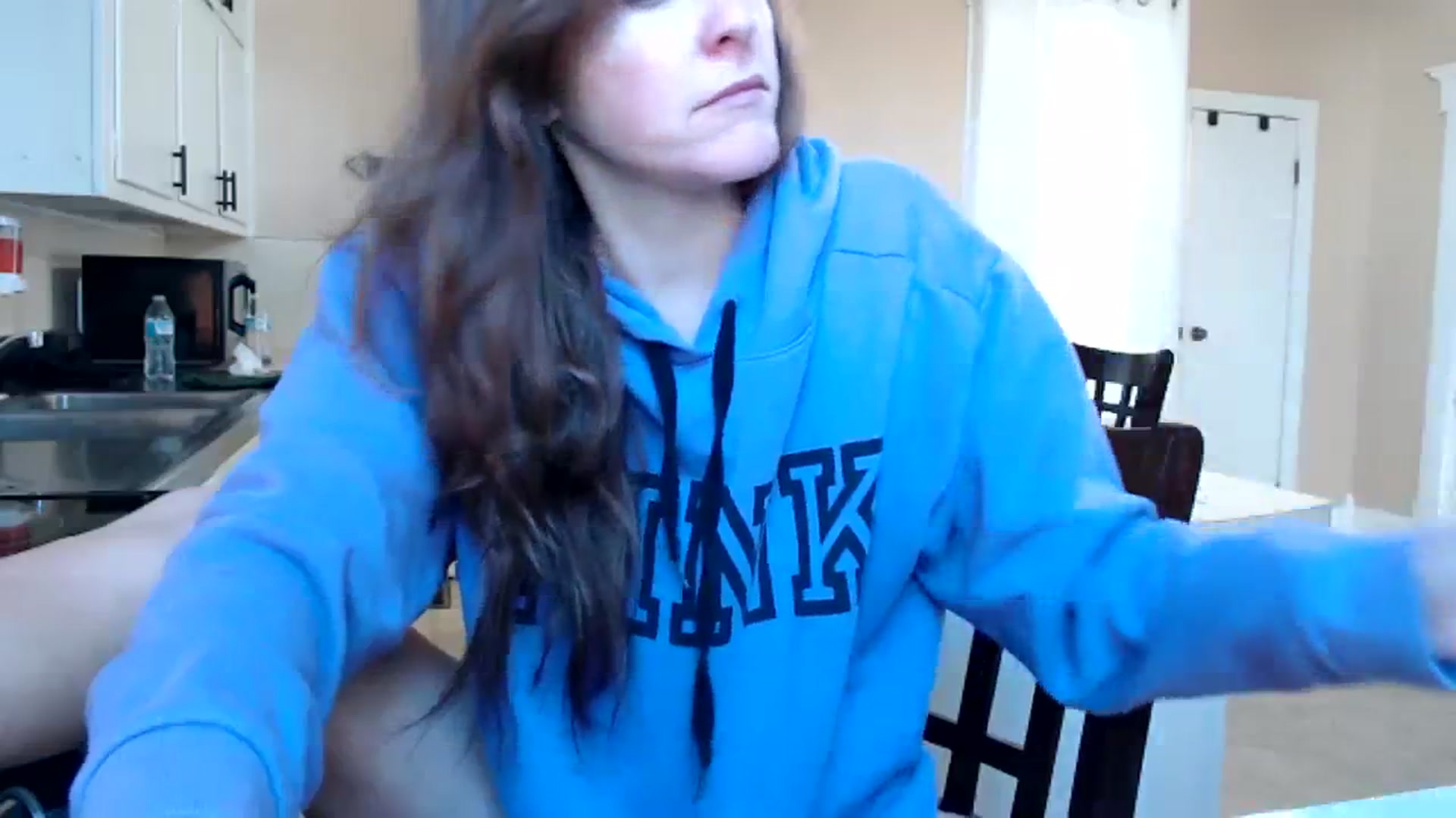 Gallery image thumbnail from FarmGirl__'s myfreecams stream on, 02/06/2024, 15:21 image 17 of 20