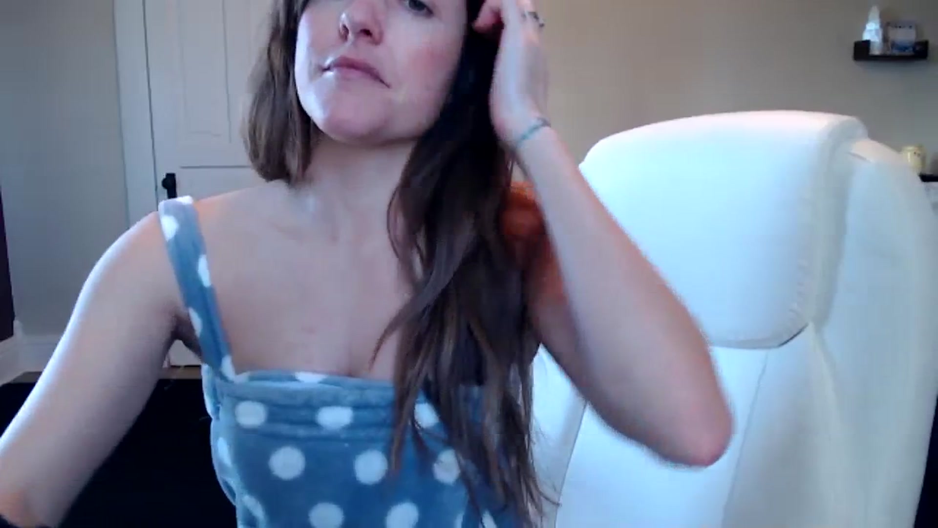Gallery image thumbnail from FarmGirl__'s myfreecams stream on, 02/07/2024, 15:23 image 3 of 20